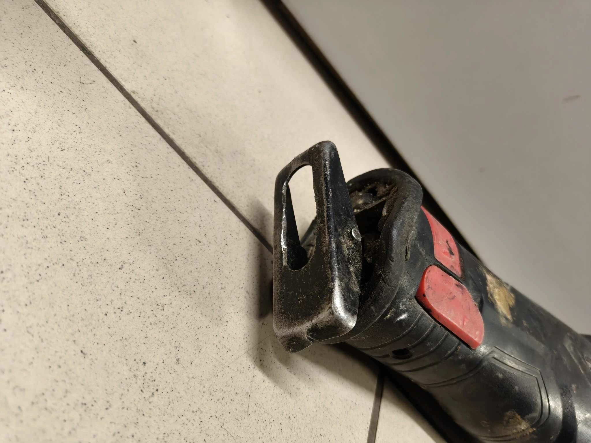 pila-szablasta-erbauer-ers18-li-akumulator-4ah-seria-ext