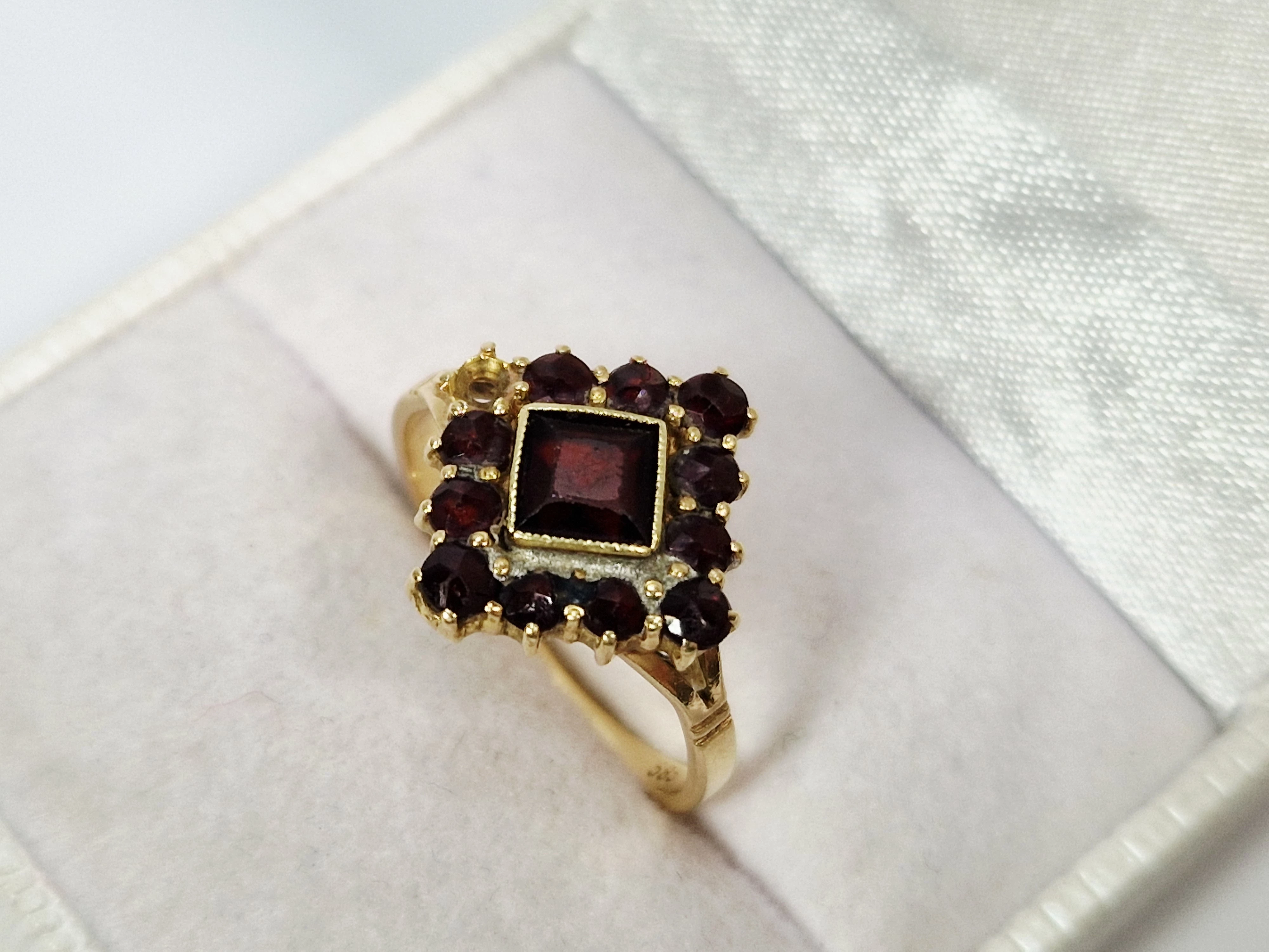 cudowny-pierscionek-zloty-proba-585-waga-281g-rozmiar-12-waga-378