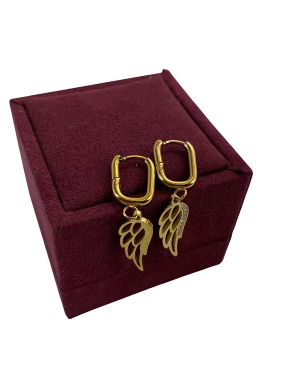 kolczyki-ze-stali-chirurgicznej-pozlacane-wiszace-skrzydla-z-cyrkoniami-rodzaj-2205-2