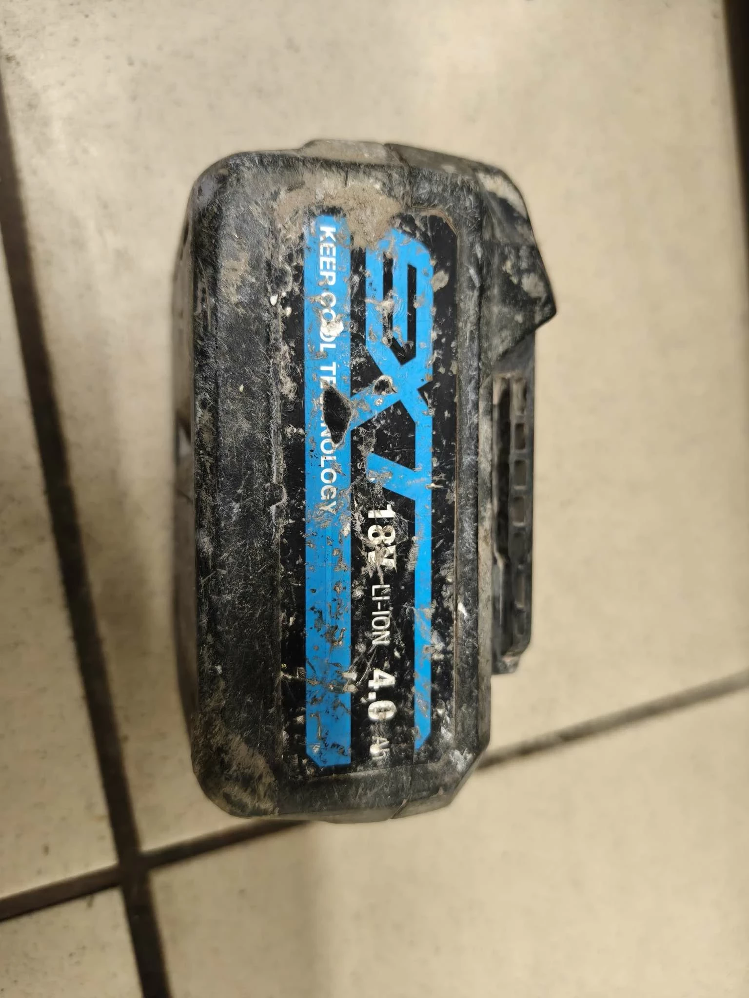 pila-szablasta-erbauer-ers18-li-akumulator-4ah-napiecie-akumulatora-1800