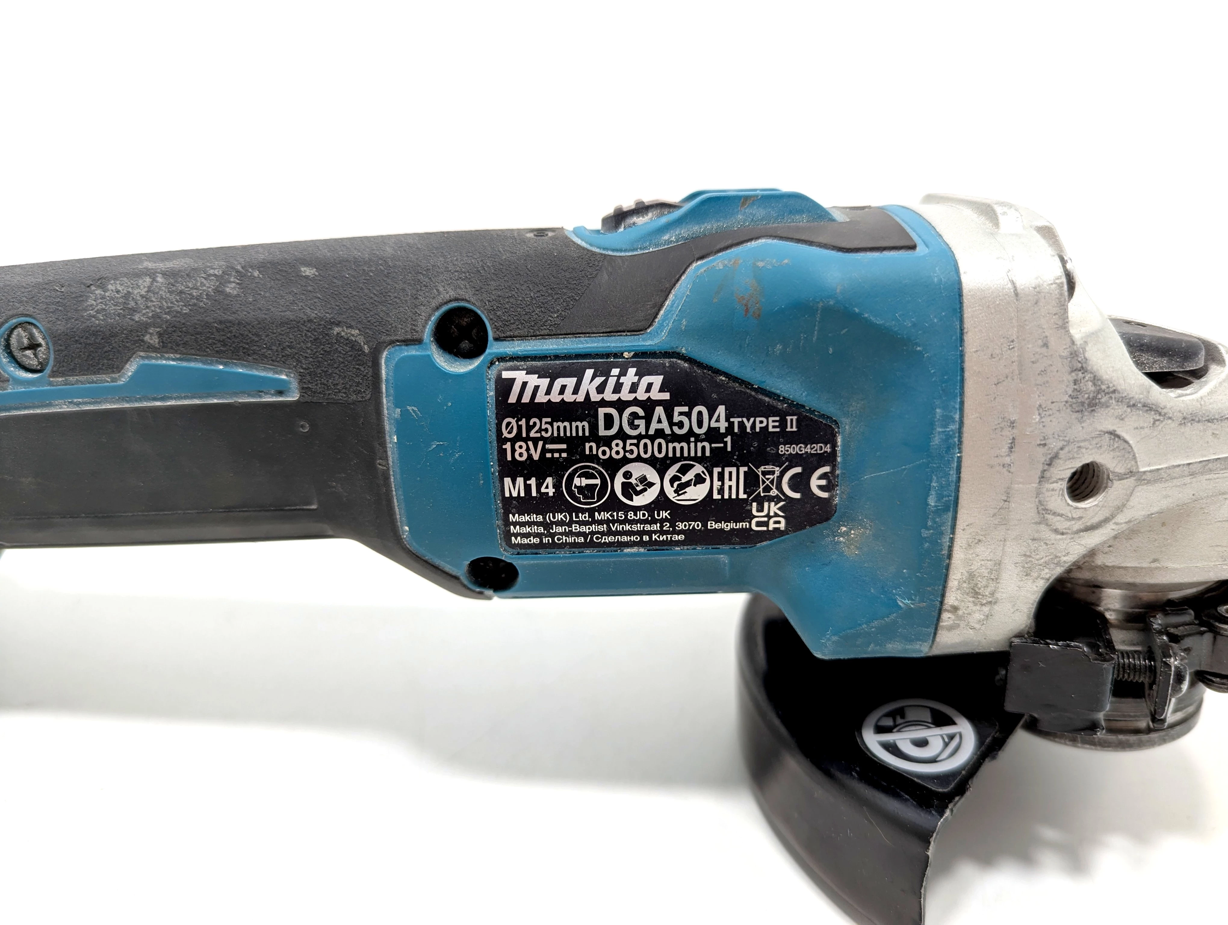 akumulatorowa-szlifierka-katowa-makita-dga504-akumulator-5ah-stan-11323-2