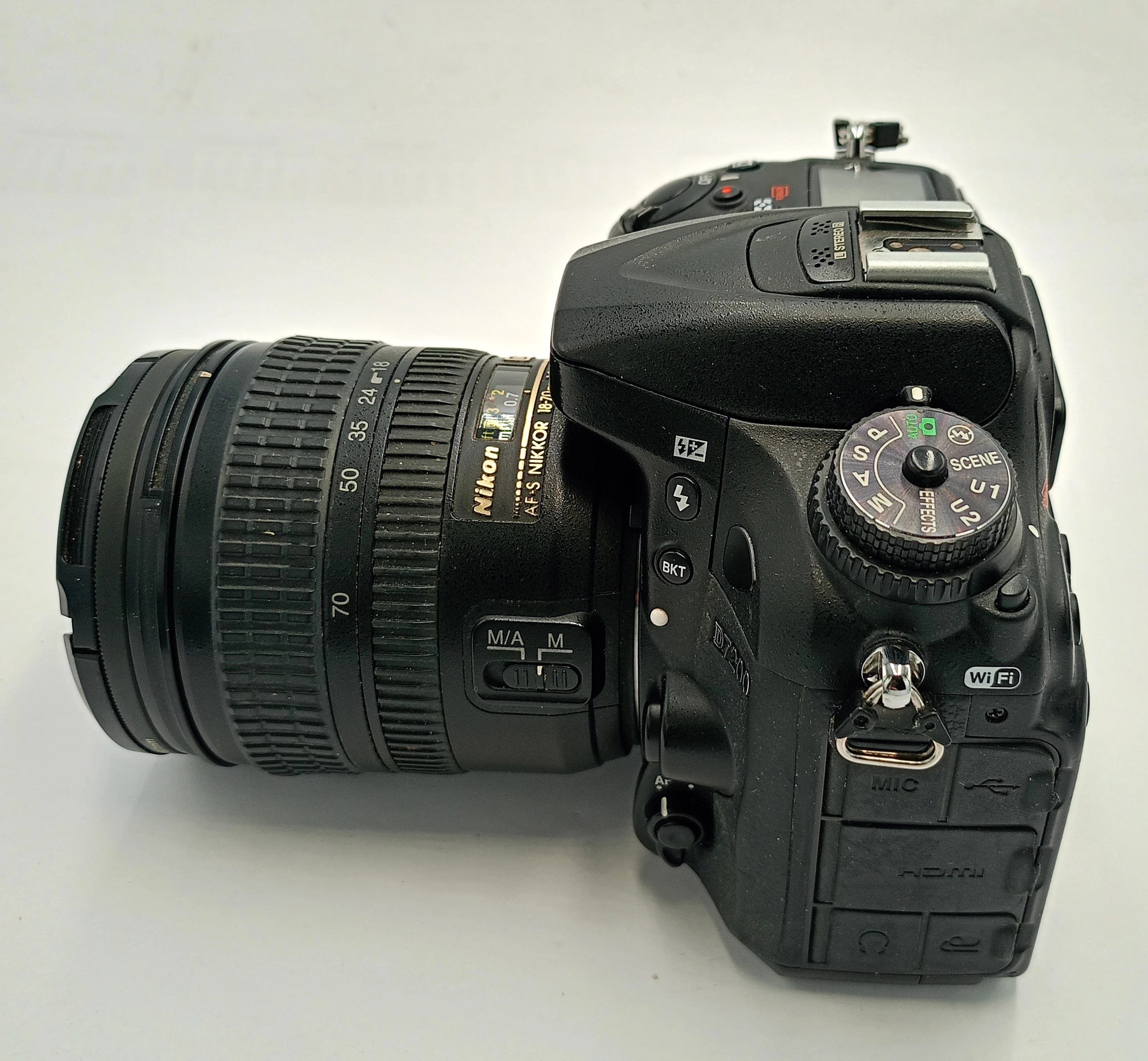 aparat-nikon-d7200-obiektyw-18-70-mm-przebieg-307-polecamy-stan-11323-2