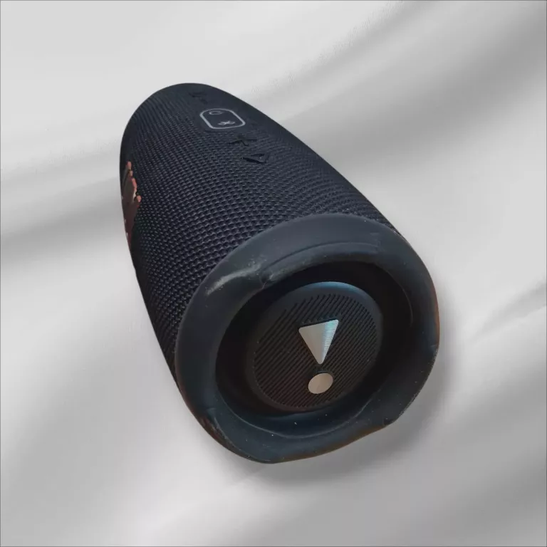 glosnik-bt-jbl-charge-5-stan-11323-2