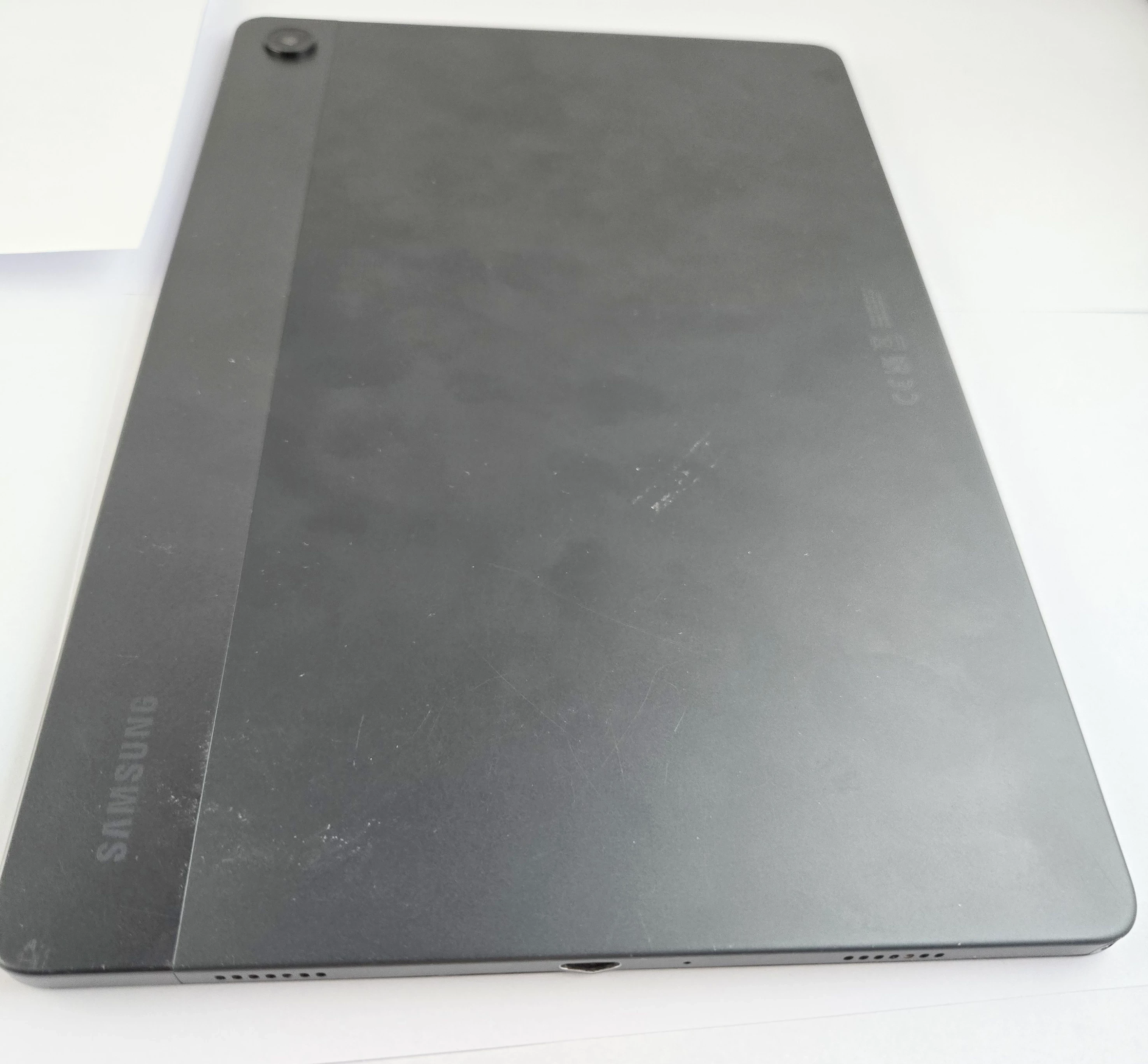 tablet-samsung-galaxy-a9-8128gb-system-operacyjny-16332-1