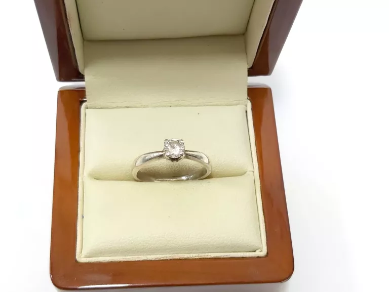 cudowny-srebrny-pierscionek-proby-925-rozmiar-16-stan-11323-253806