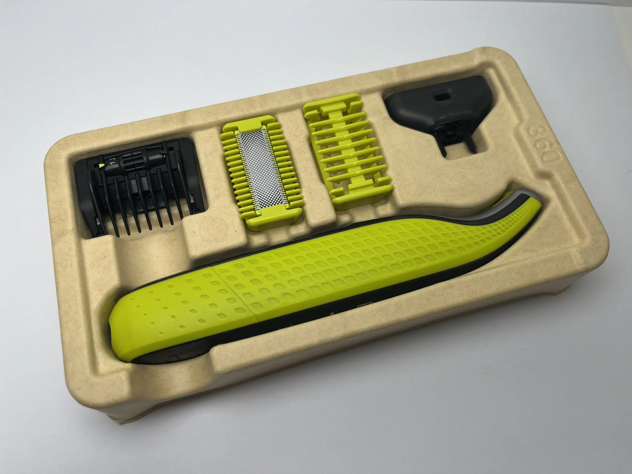 golarka-philips-oneblade-360-qp283423-uzytkowanie-205630-224018