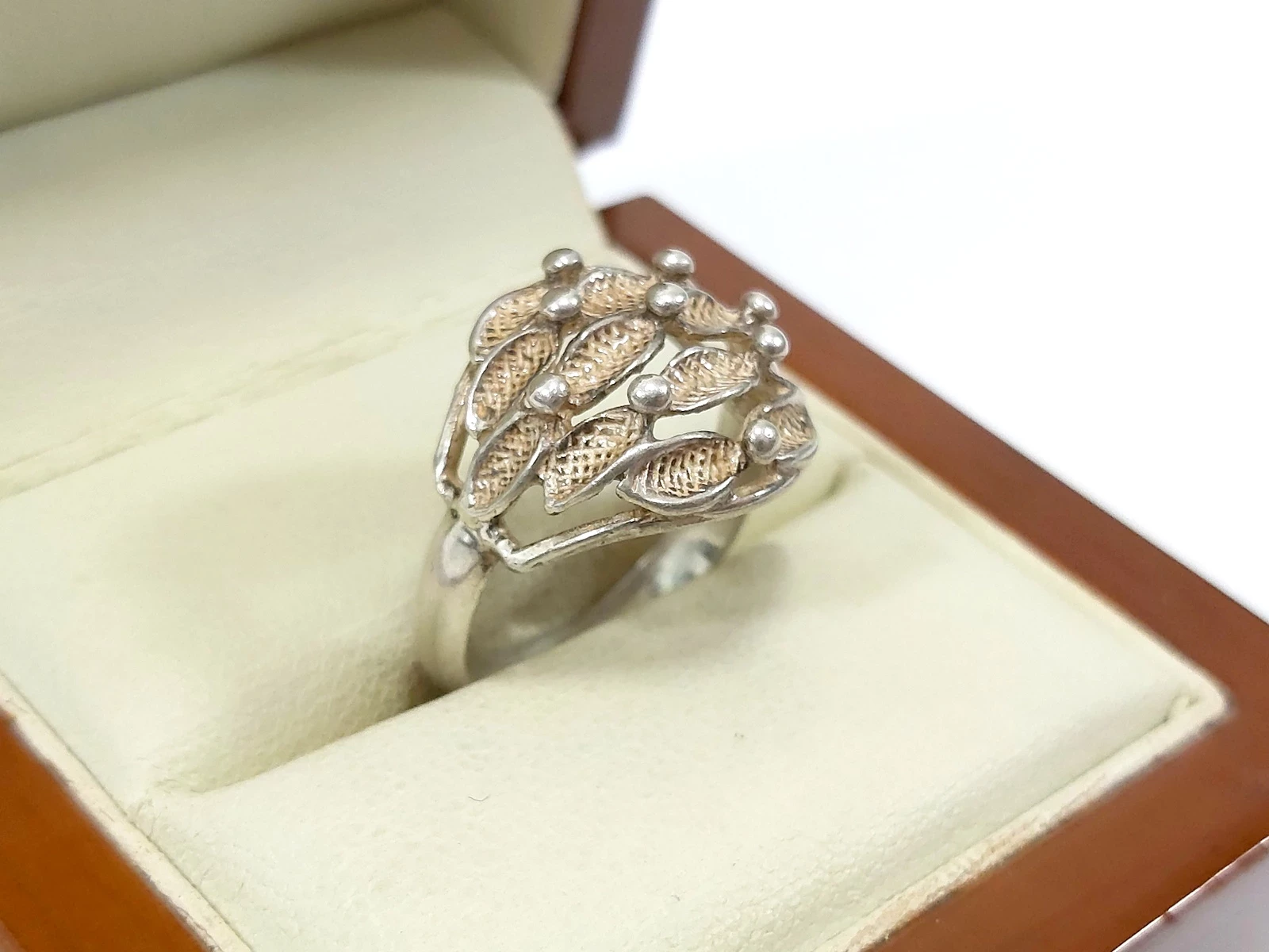 fantazyjny-srebrny-pierscionek-proby-925-rozmiar-14-mickiewicza-1-nidzica