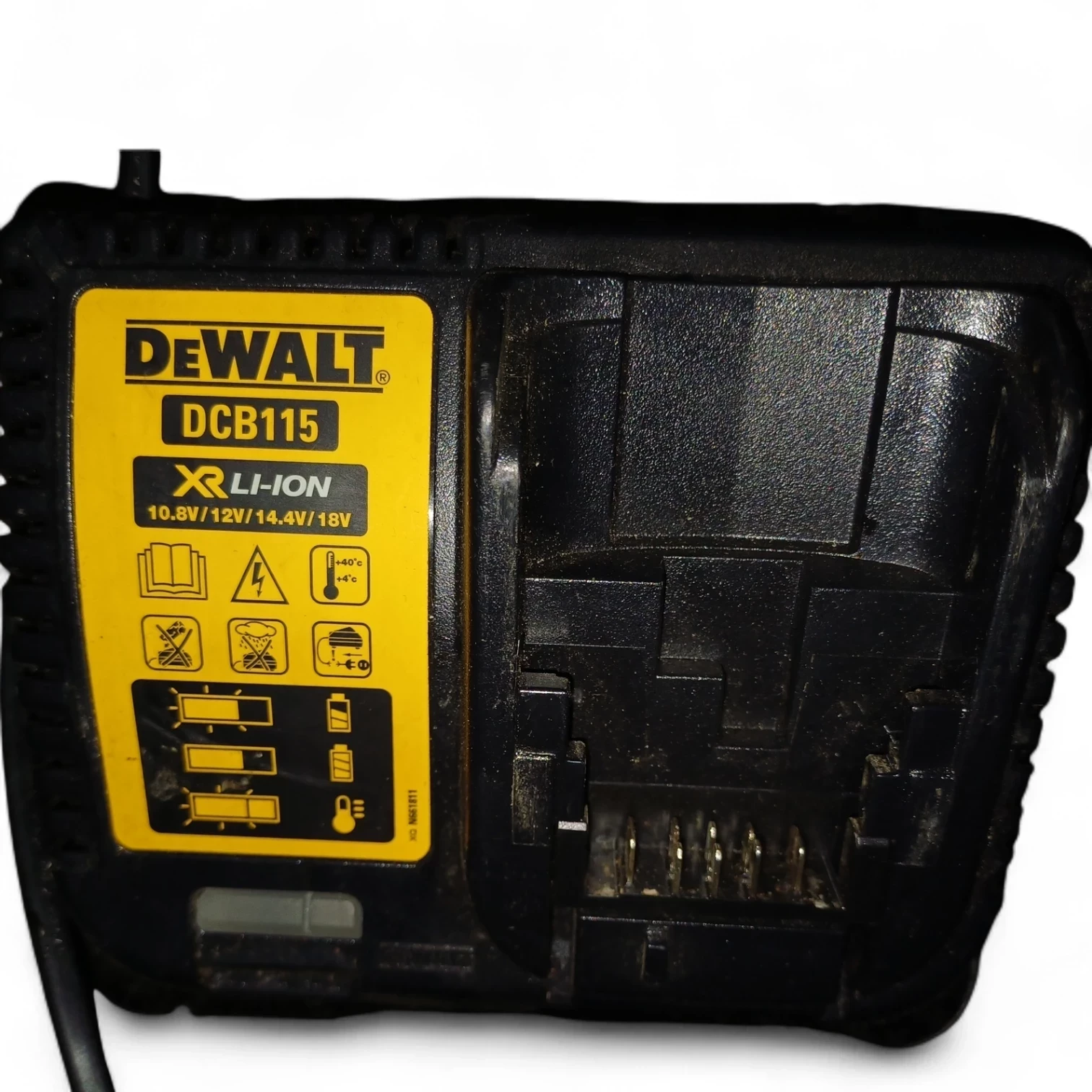 wkretarka-dewalt-dcd796aku-lad-walizka-napiecie-v-128551-6