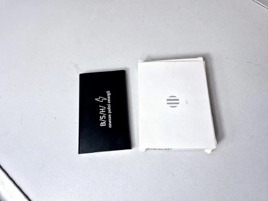 powerbank-bsh-4000-mah-pudelko-sliczna-54-sj-wroclaw