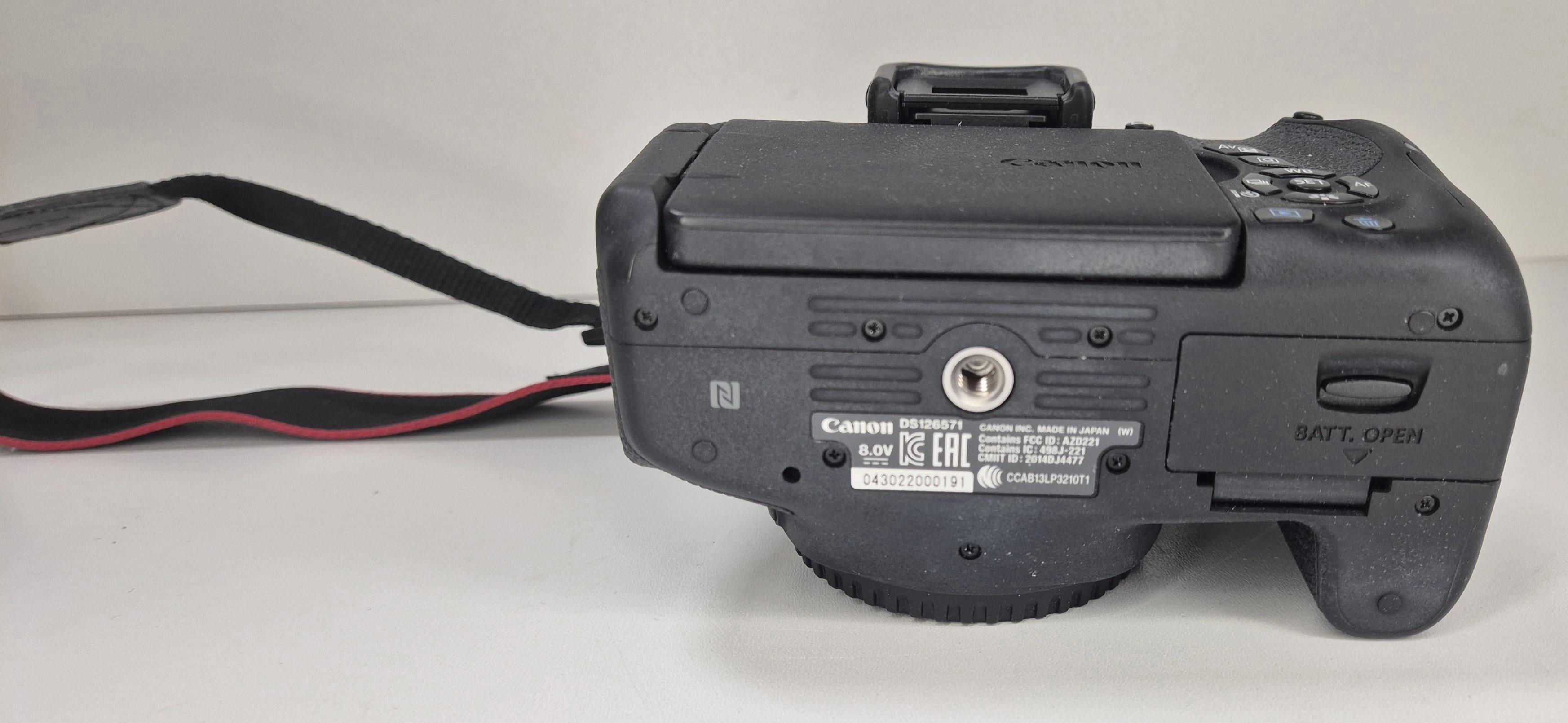 aparat-canon-eos-750d-zestaw-lampa-blyskowa-206930-2