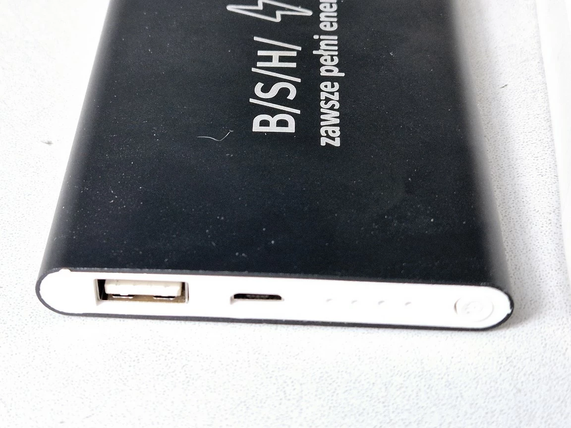 powerbank-bsh-4000-mah-pudelko-ean-gtin-8719941007253