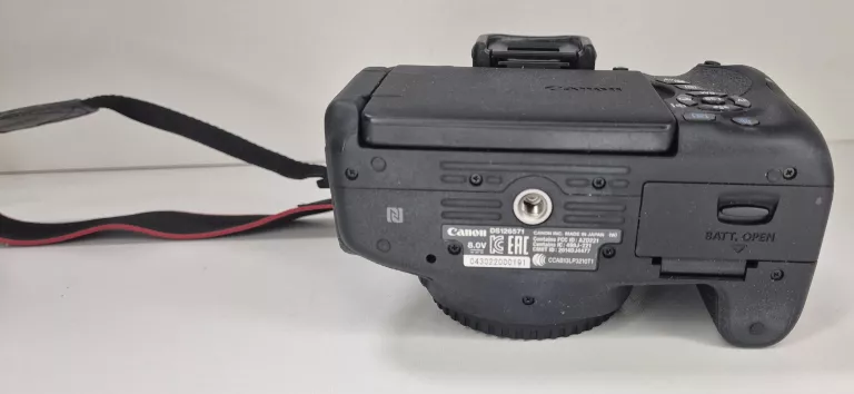 aparat-canon-eos-750d-zestaw-lampa-blyskowa-206930-2