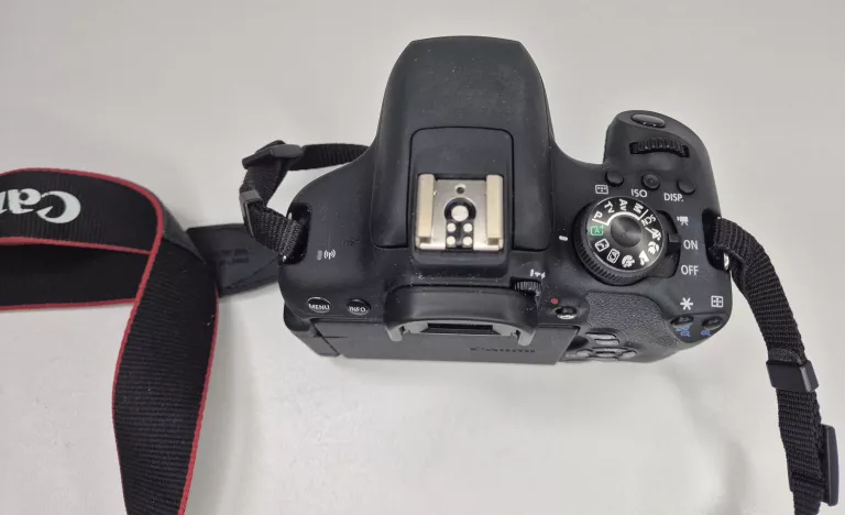 aparat-canon-eos-750d-zestaw-marka-248811-1949762