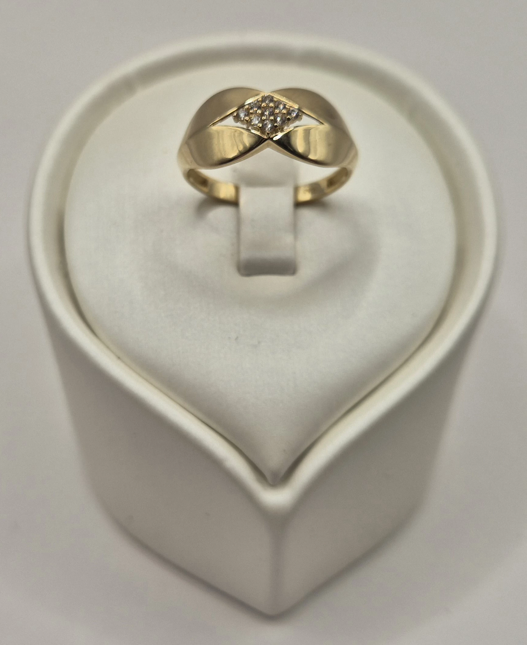 zloty-pierscionek-pr-585r1619g-kolejowa-7-ostrow-wielkopolski-sj