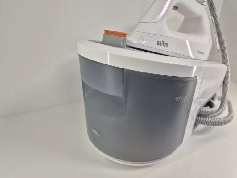 generator-pary-braun-carestyle-3-is-3132wh-super-stan-kolor-dominujacy-129357-2