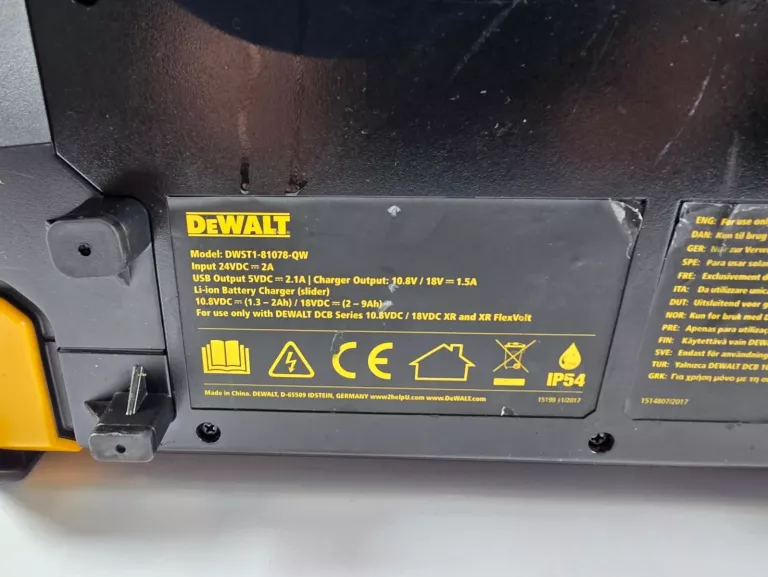 dewalt-dwst1-81078-radio-budowlane-bluetooth-wada-marka-248811-950256