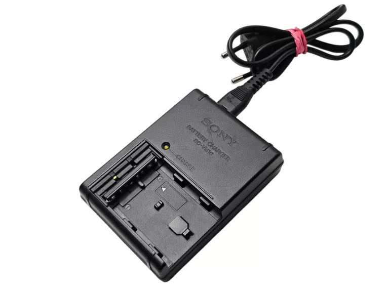 aparat-sony-alpha-a200-wraz-z-obiektywem-i-ladowarka-model-alpha-dslr-a200k