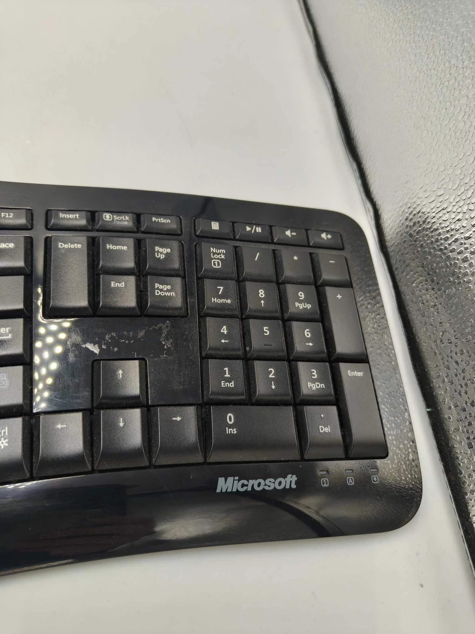 klawiatura-przewodowa-microsoft-comfort-curve-keyboard-3000-wytarte-interfejs-1247-1