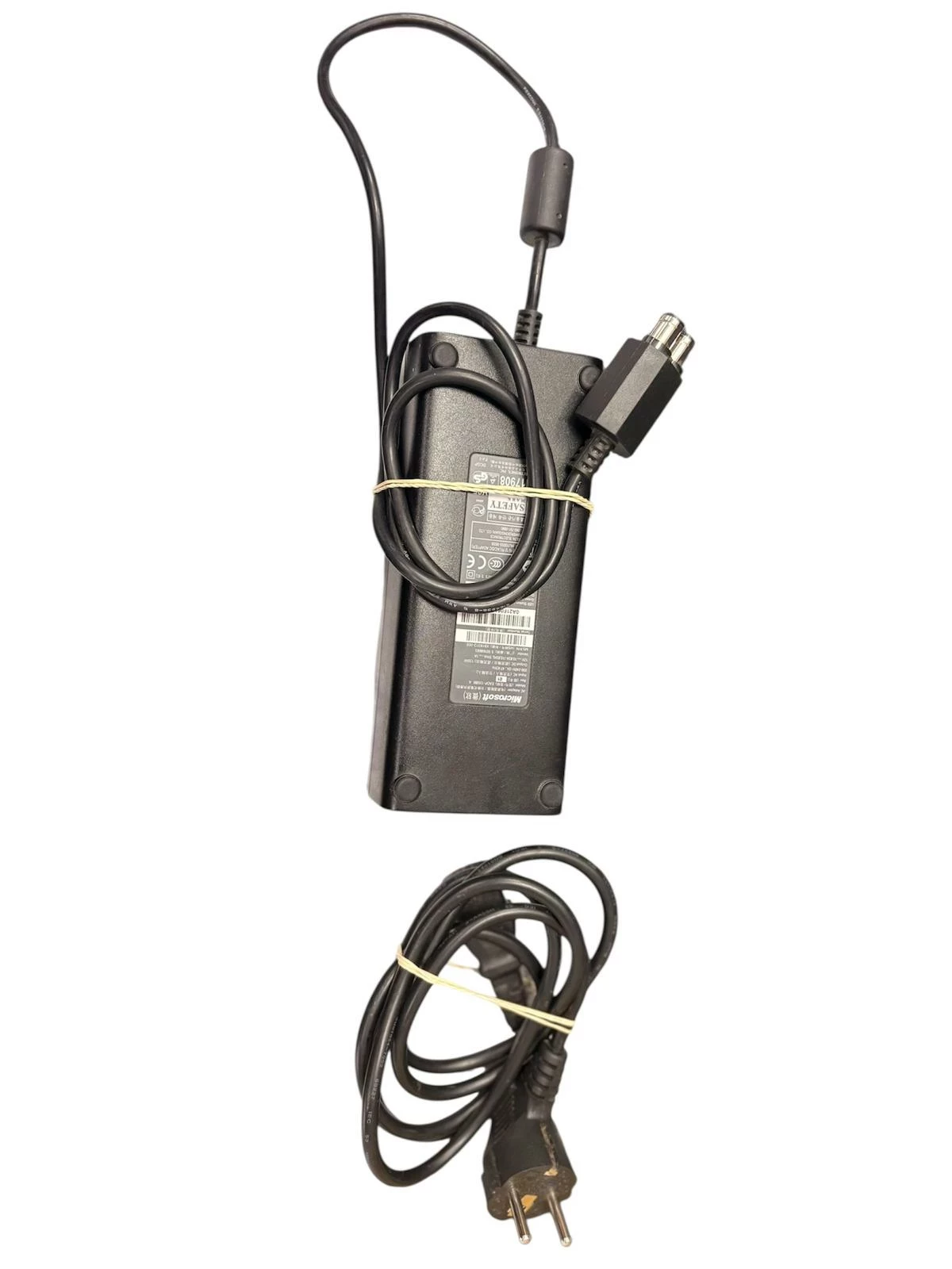 konsola-xbox-360-s-model-1439-250gb-kinect-stan-11323-2