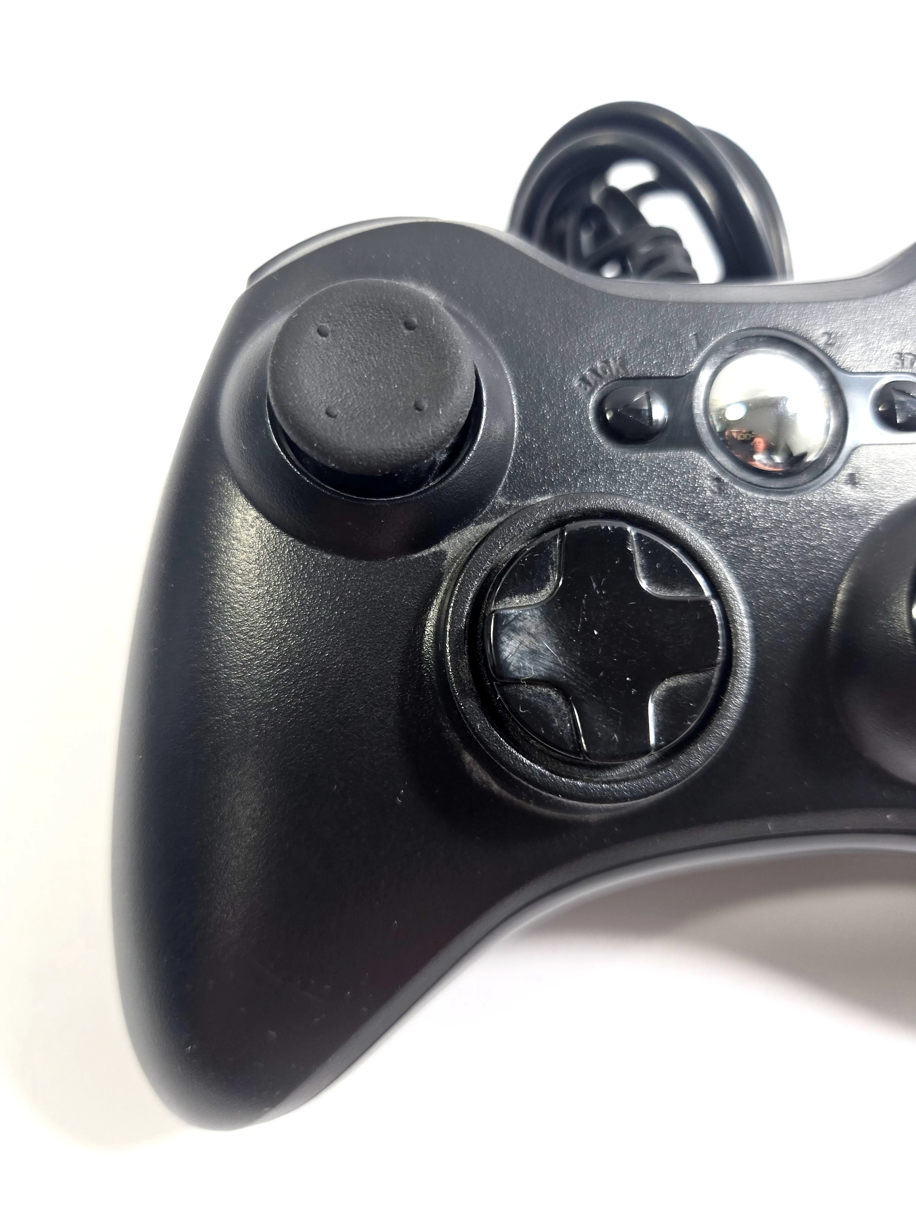 pad-przewodowy-do-konsoli-microsoft-xbox-360-czarny-ean-gtin-0885370114850