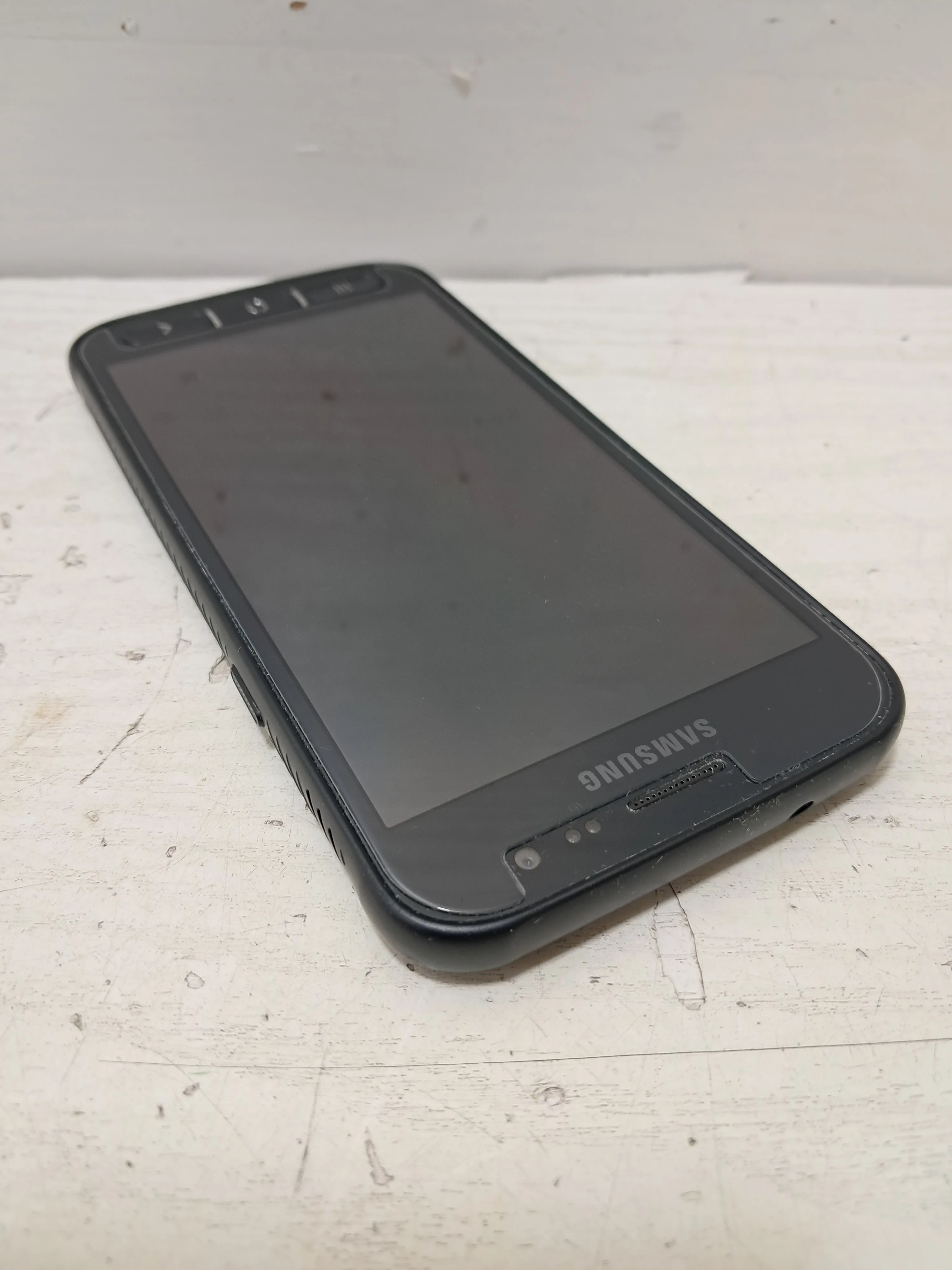 telefon-samsung-xcover-4s-ean-gtin-8801643995355