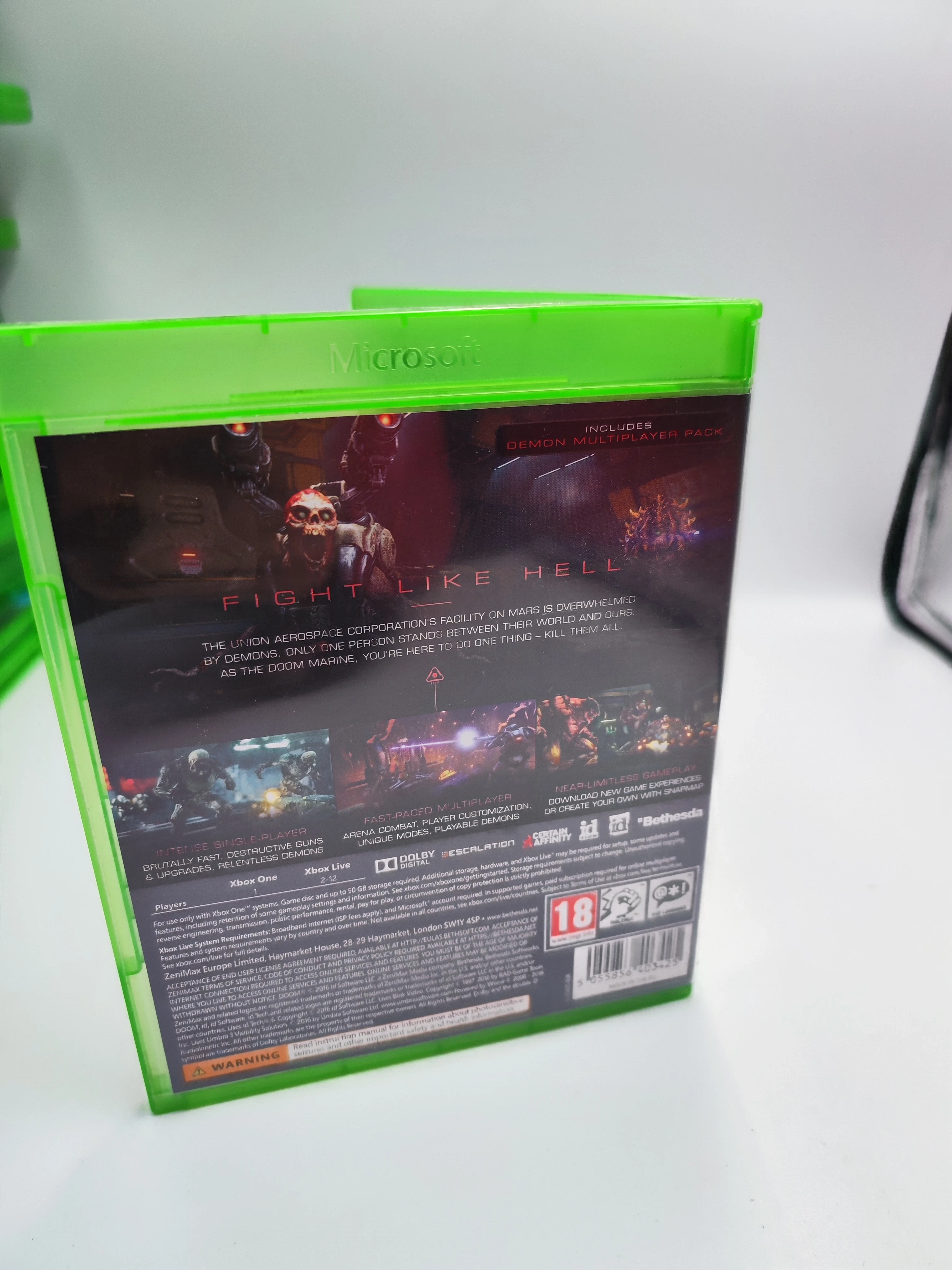 gra-doom-xbox-one-stan-11323-2