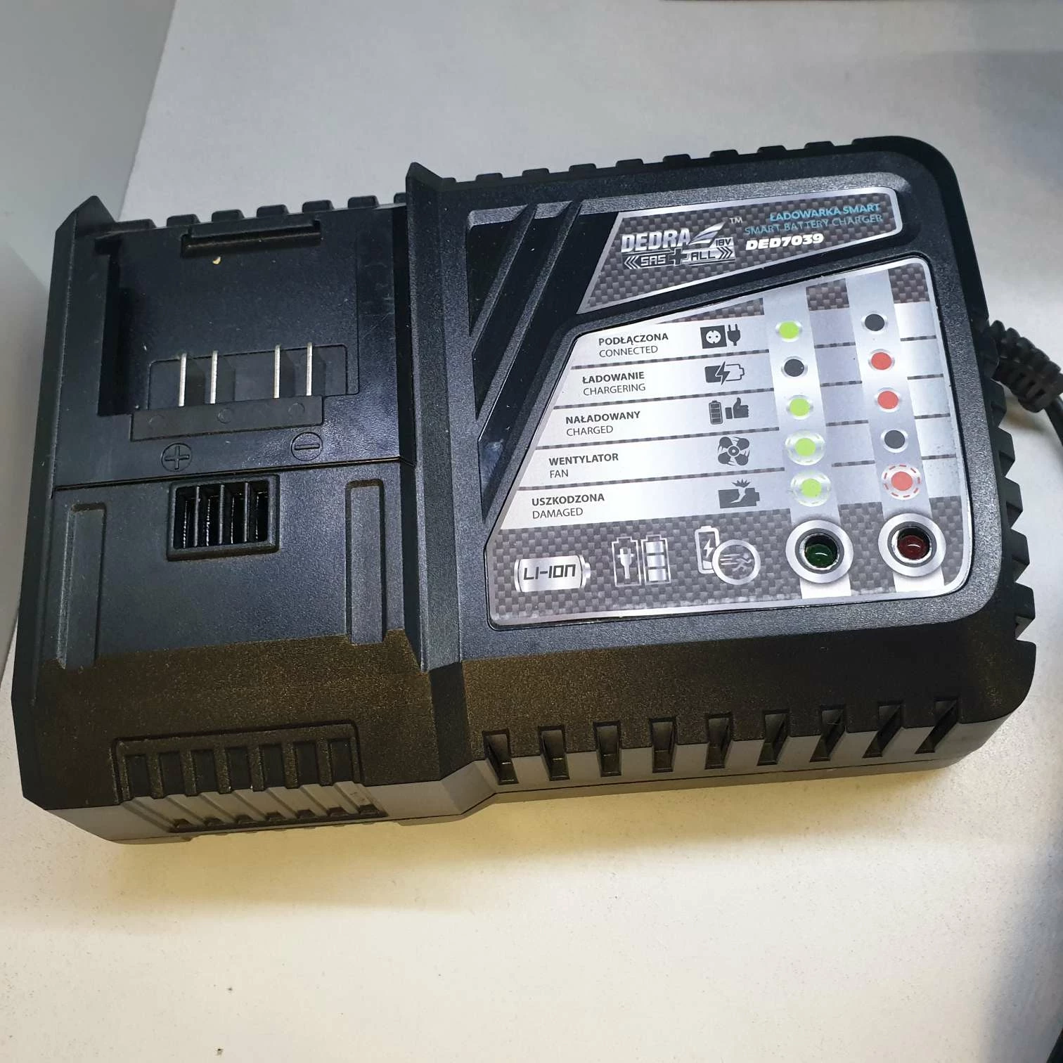 klucz-udarowy-dedra-ded7157-2x-akum-ladowarka-stan-11323-2