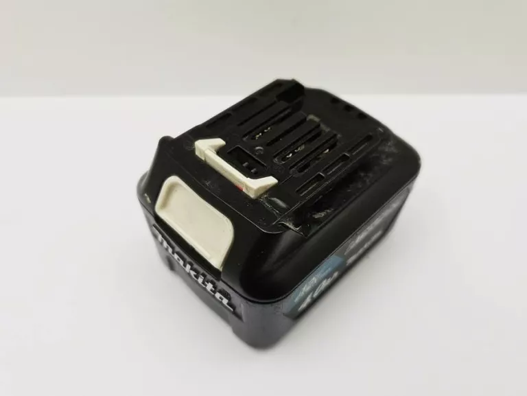 akumulator-makita-bl1041b-40ah-stan-11323-2