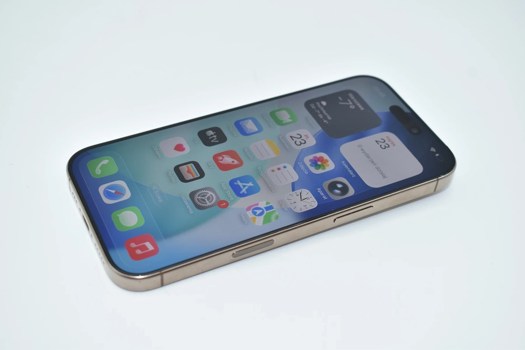 telefon-apple-iphone-16-pro-1tb8gb-100-kod-producenta-mynt3hxa