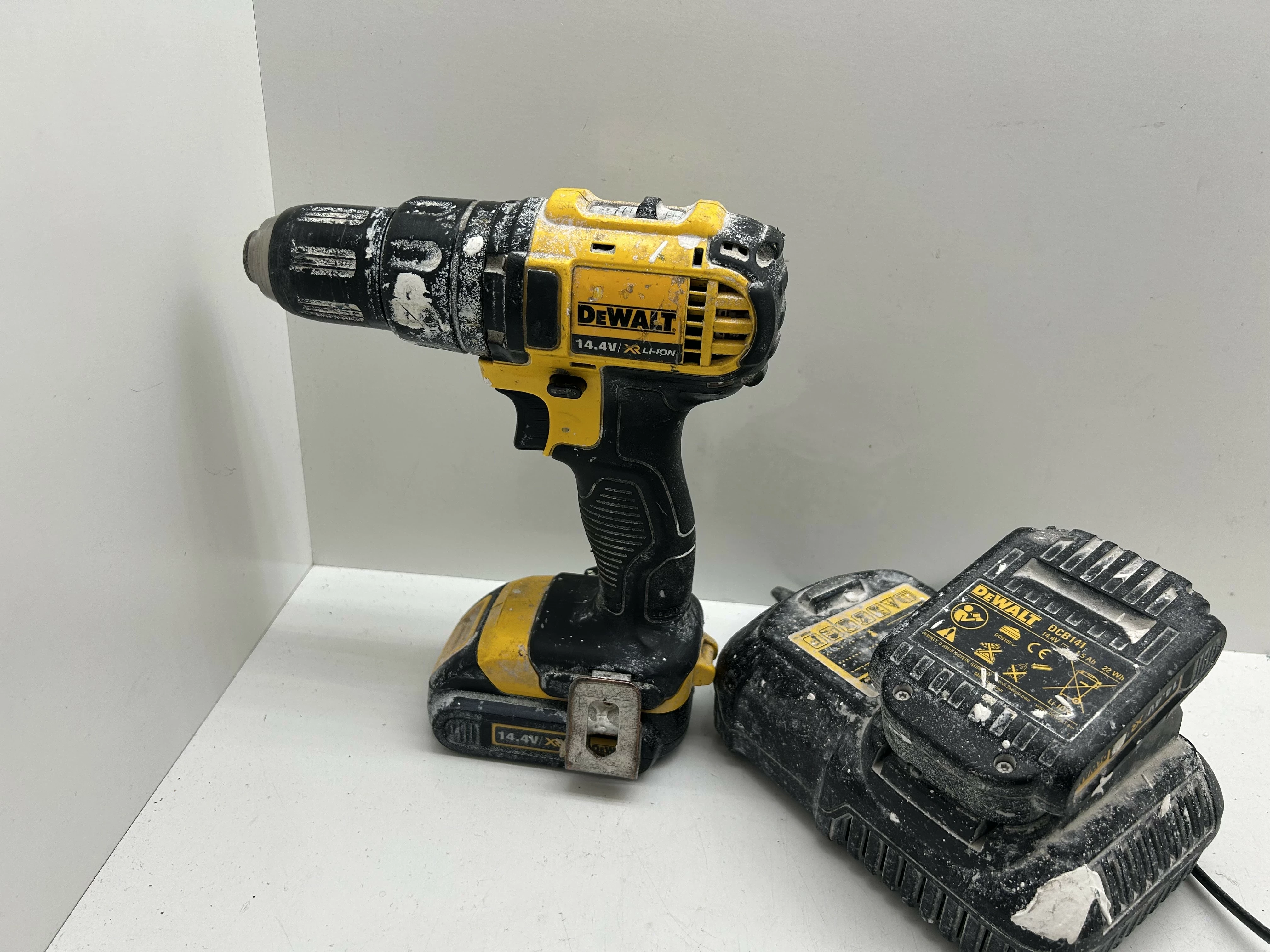 wkretarka-dewalt-dcd-730-2x-aku-lad-ean-gtin-5035048296967