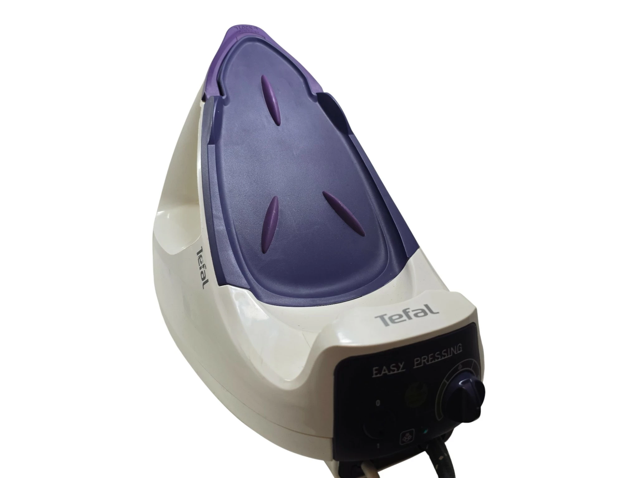 generator-pary-tefal-gv5245-easy-pressing-2320w-kolor-dominujacy-129357-2
