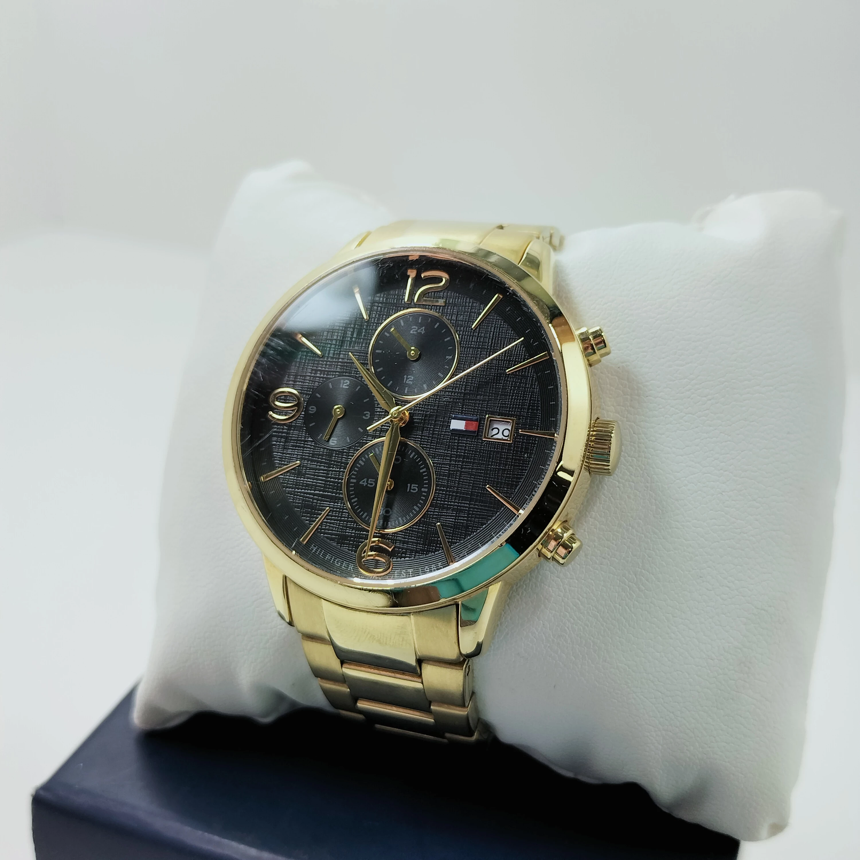 zegarek-tommy-hilfiger-zloty-okazja-material-paska-129219-8