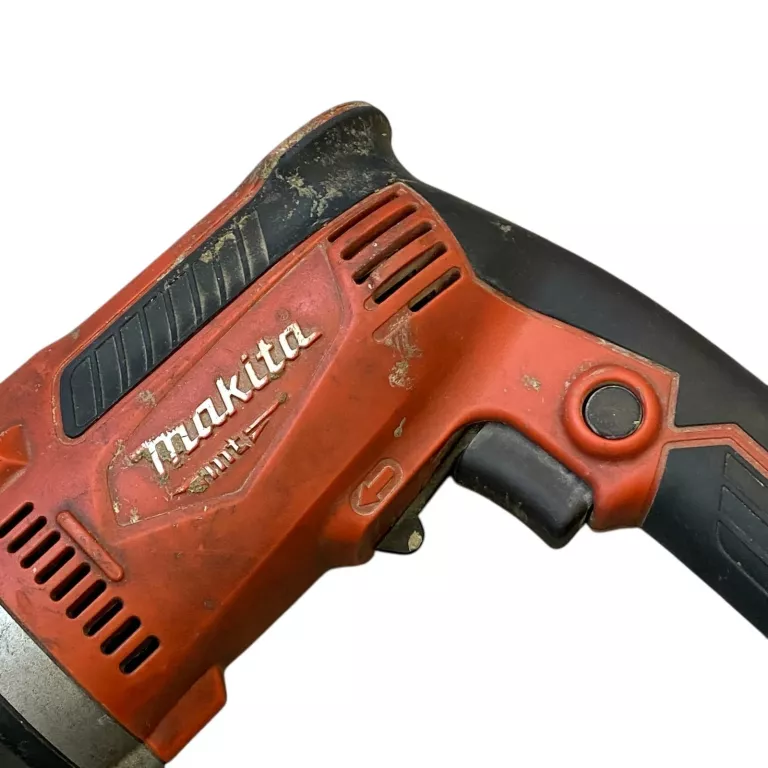 wiertarka-udarowa-makita-m8101-waga-wiertarki-200