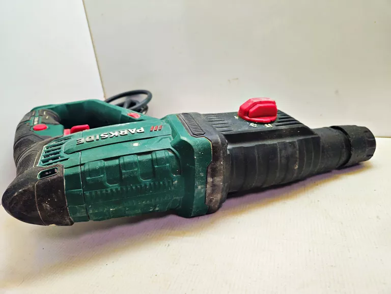 mlotowiertarka-parkside-pbh-1050-c3-walizka-maksymalna-moc-105000