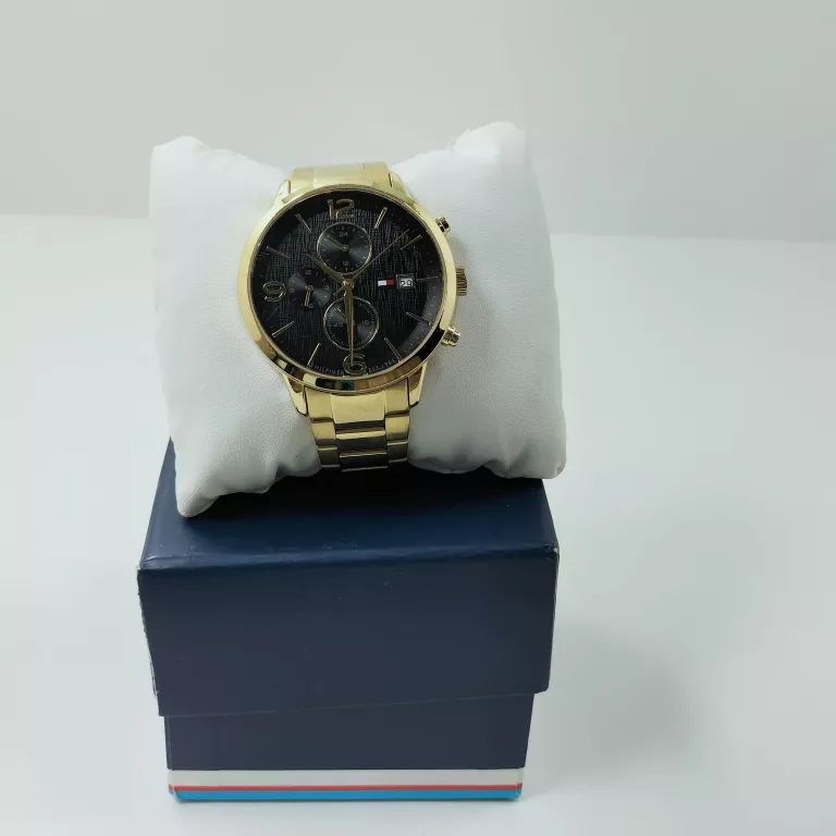 zegarek-tommy-hilfiger-zloty-okazja-ksztalt-koperty-129223-2