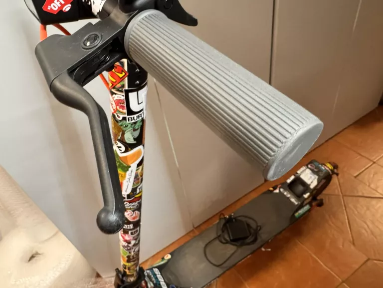 hulajnoga-xiaomi-scooter-4-lite-2-gen-lad-waga-1620