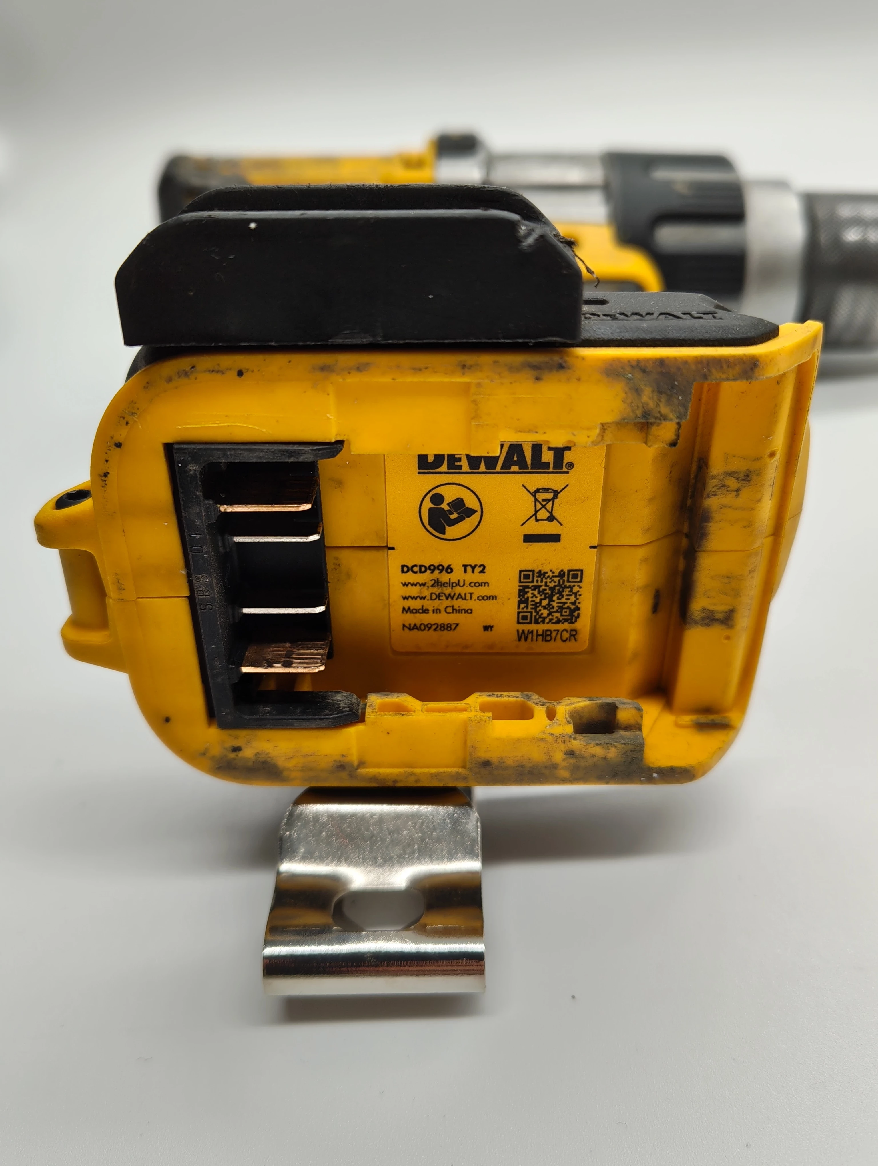 wiertarko-wkretarka-dewalt-dcd996-aku-50ah-rodzaj-silnika-204657-221325