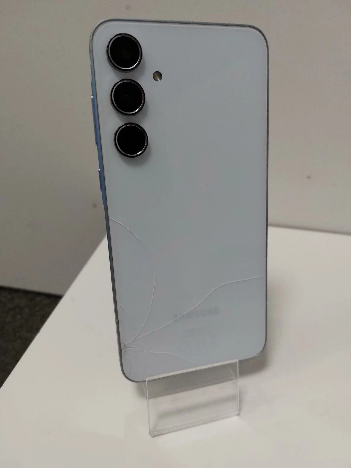 telefon-samsung-a55-8128gb-tyl-rozbity-typ-202685-212929