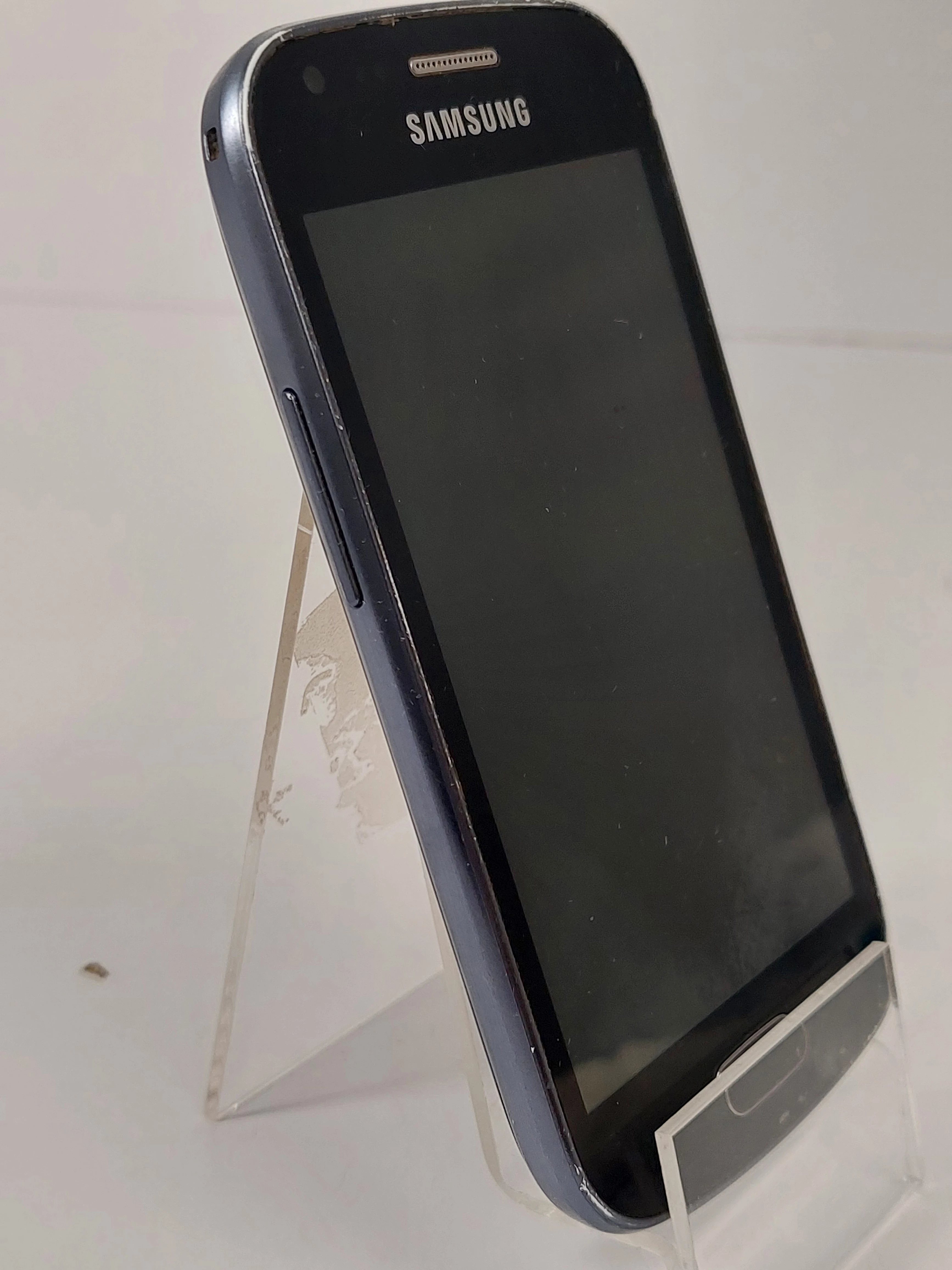 smartfon-samsung-gt-s7560-768-mb-4-gb-3g-czarny-kod-producenta-gt-s7560