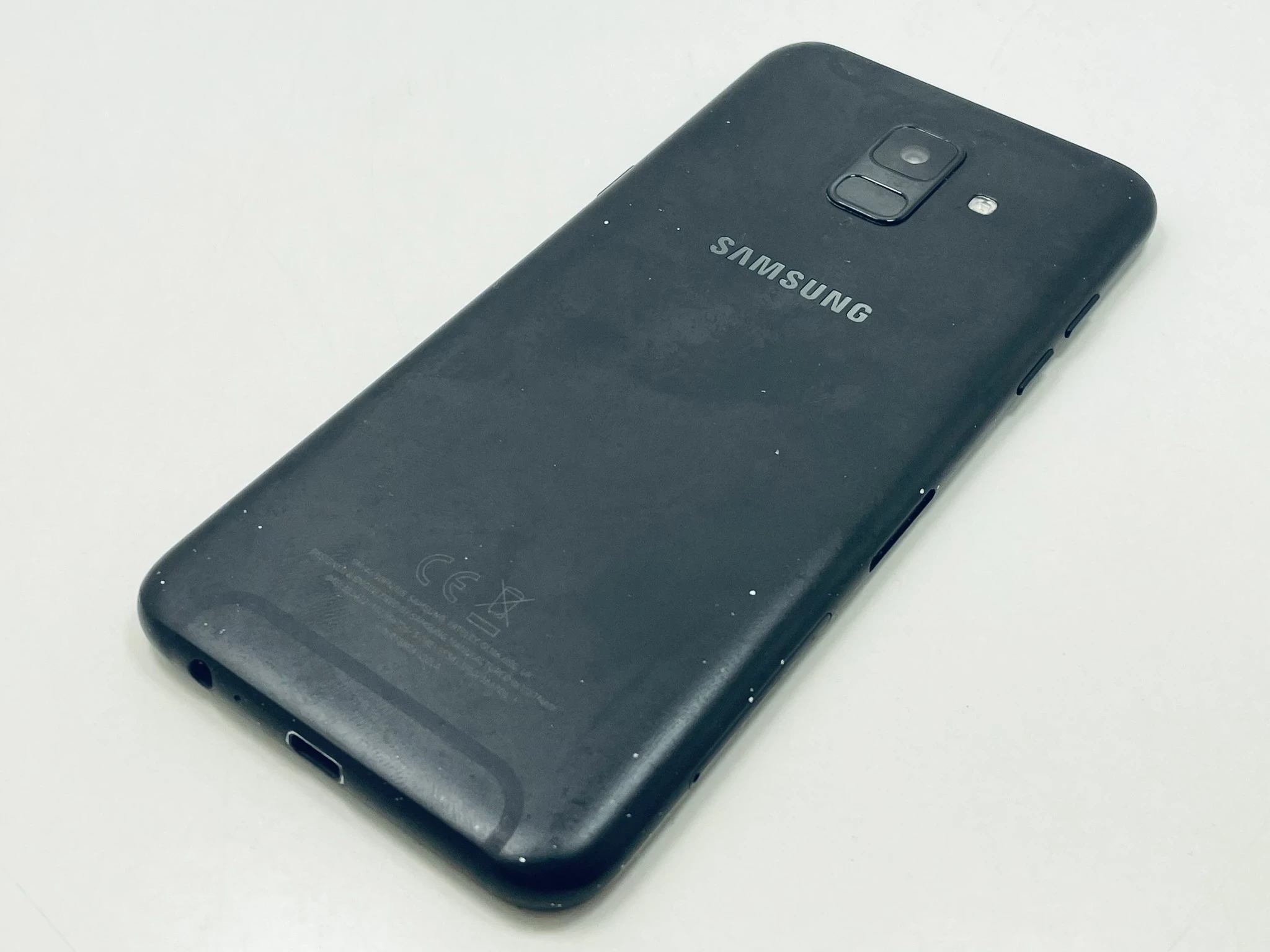 telefon-samsung-a6-typ-202685-212929