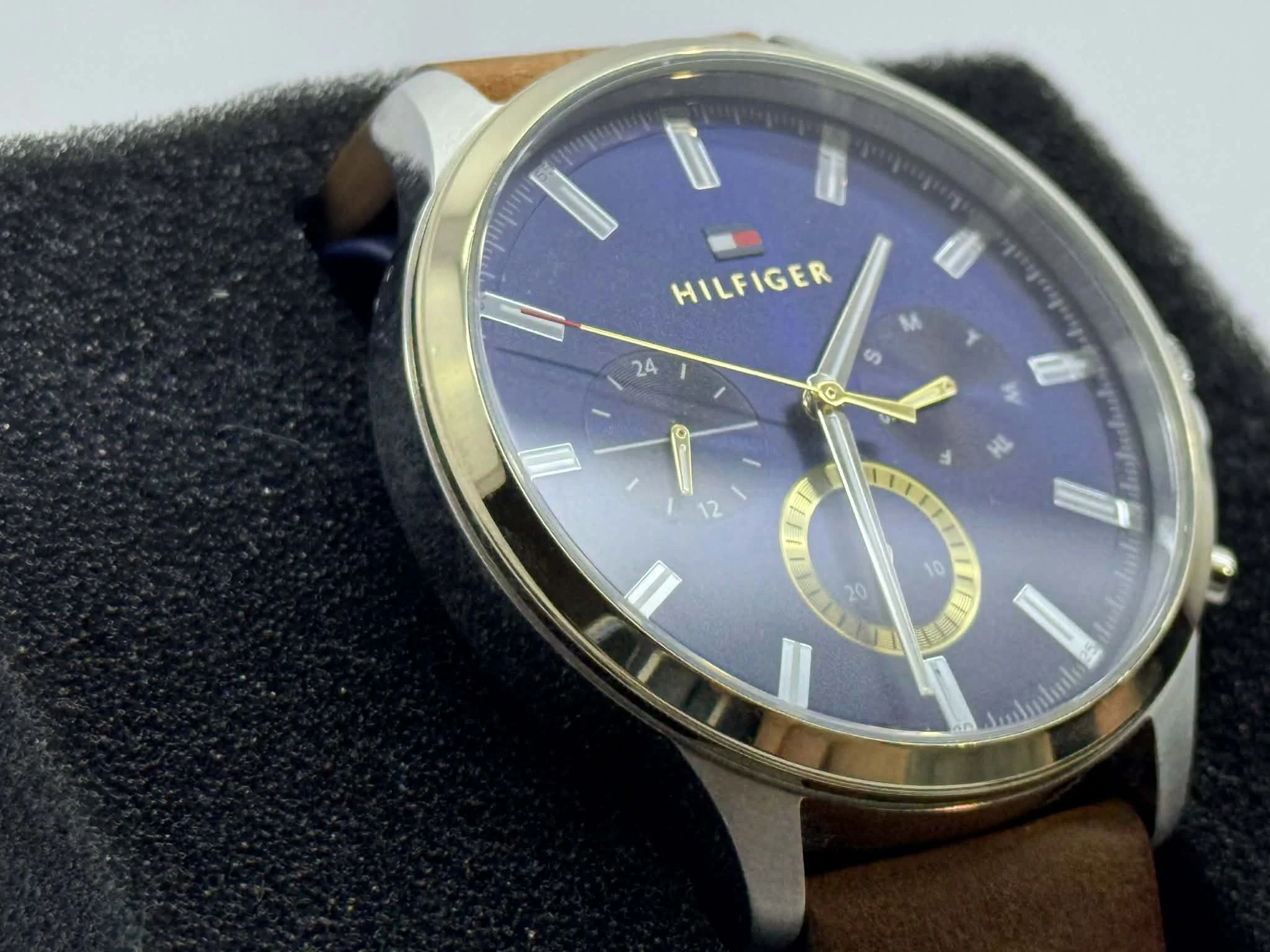 zegarek-tommy-hilfiger-ryder-1710496-material-paska-129219-6