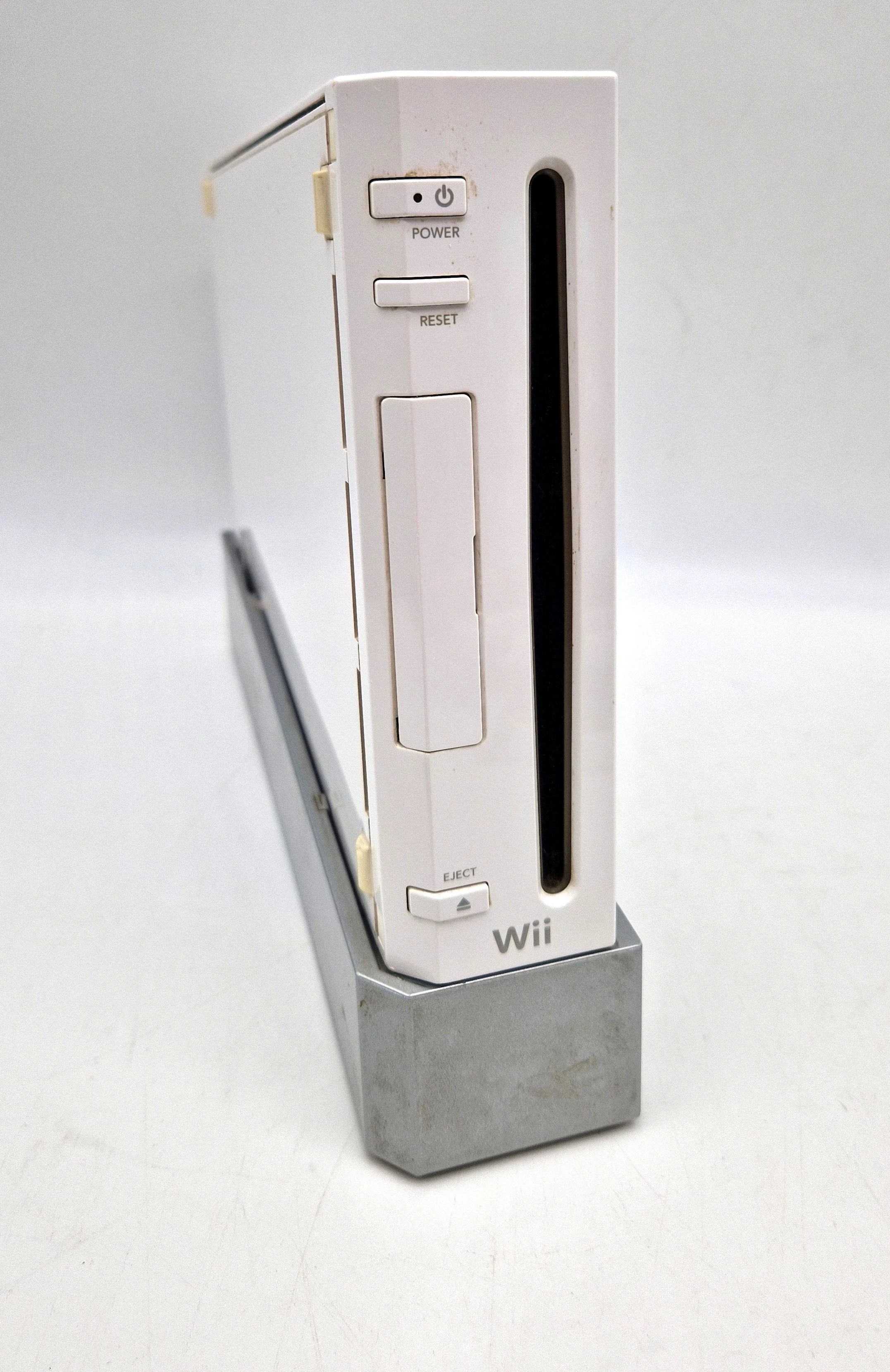 konsola-nintendo-wii-2x-kontroler-gry-podstawka-stan-11323-2