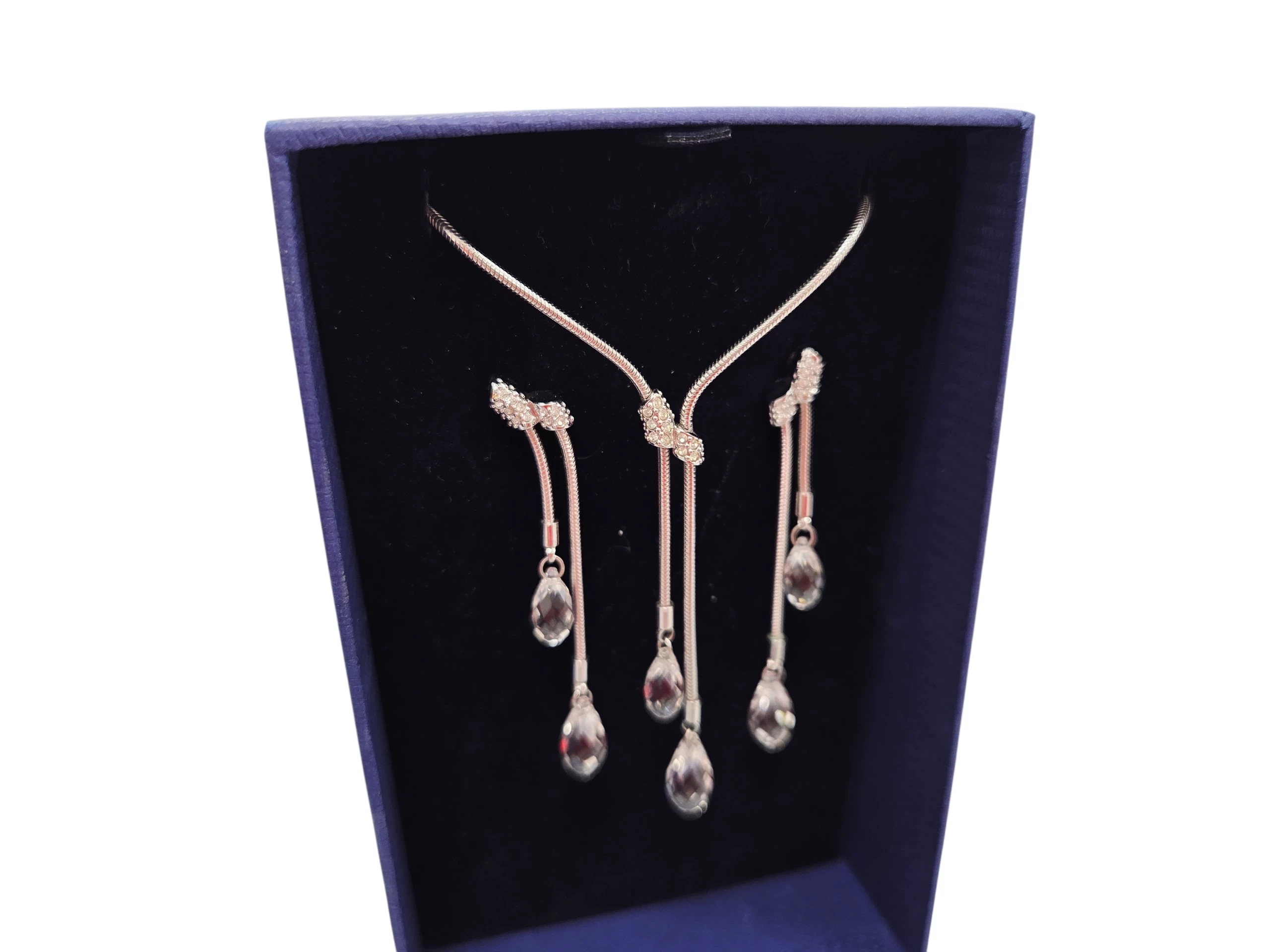 komplet-lancuszek-kolczyki-swarovski-678189-stan-11323-2