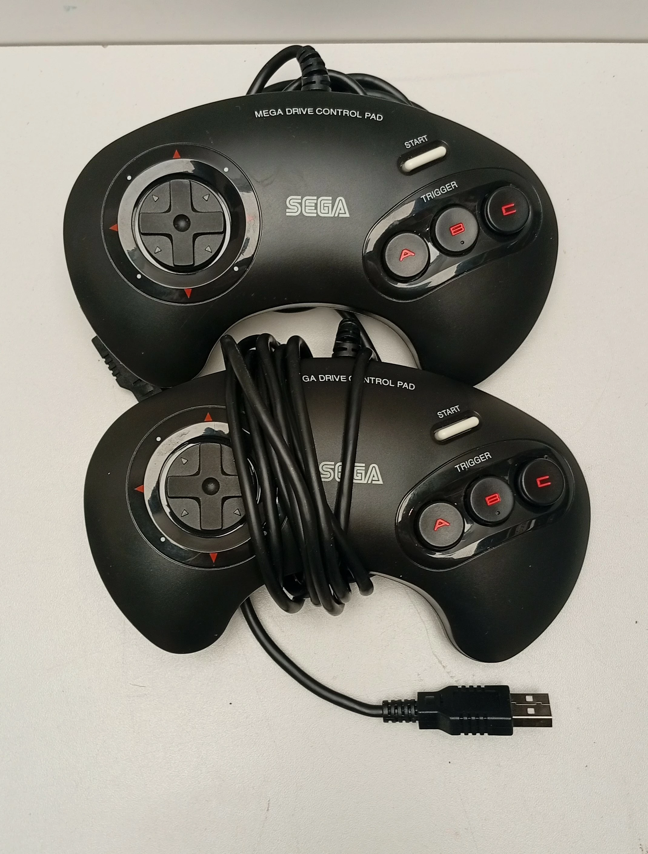 konsola-sega-mega-drive-mini-mk-16010-stan-11323-2