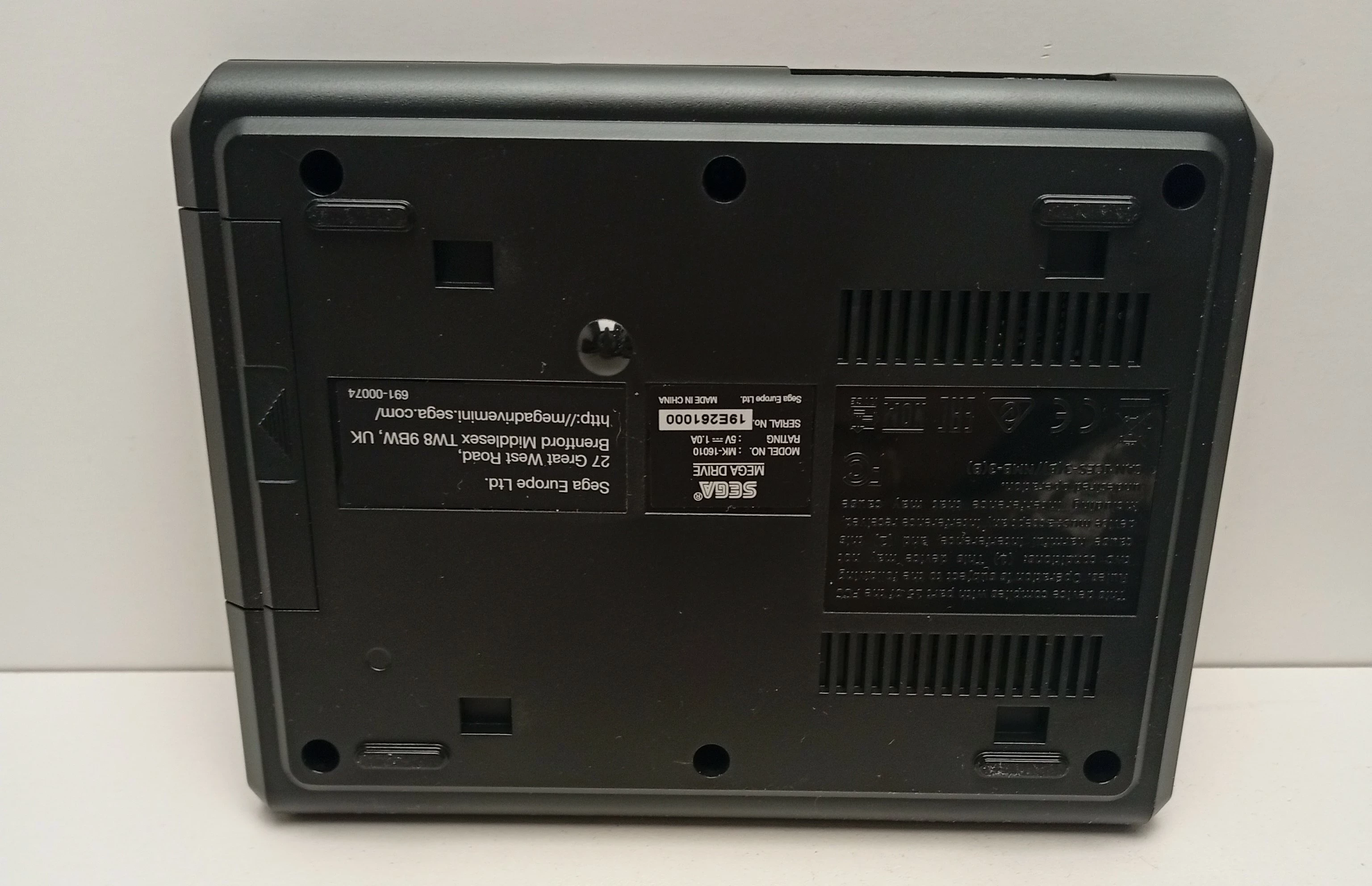 konsola-sega-mega-drive-mini-mk-16010-waga-produktu-z-opakowaniem-jednostkowym-4000