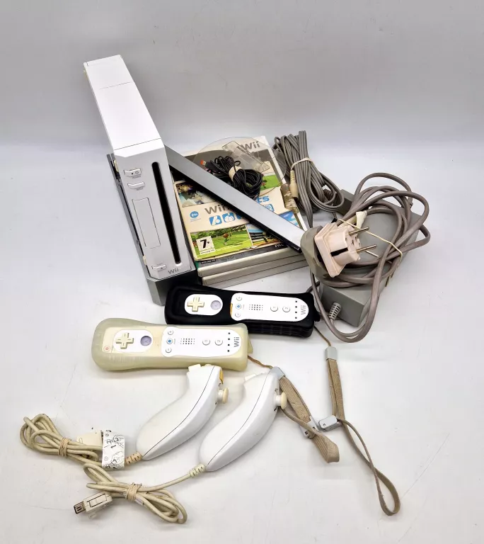 konsola-nintendo-wii-2x-kontroler-gry-podstawka-bankowa-16e-police