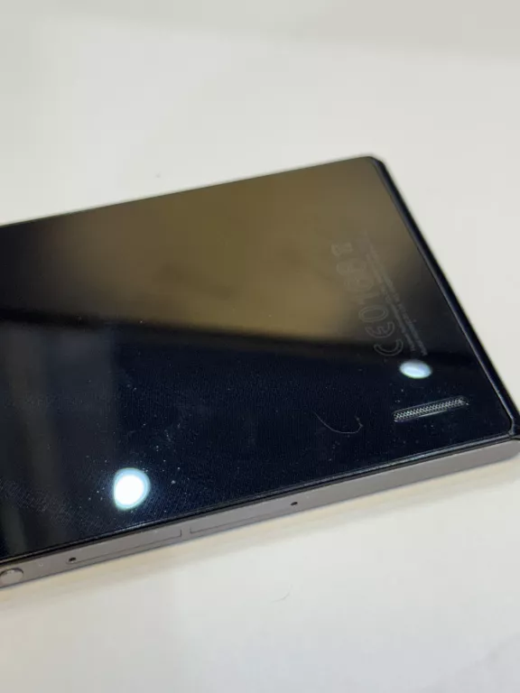 smartfon-huawei-ascend-p7-2-gb-16-gb-4g-lte-czarny-kod-producenta-51090284