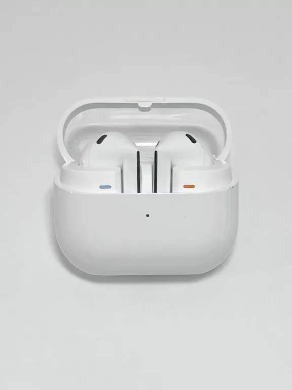 sluchawki-bezprzewodowe-samsung-buds-3-starowiejska-2935-gdynia-harbor