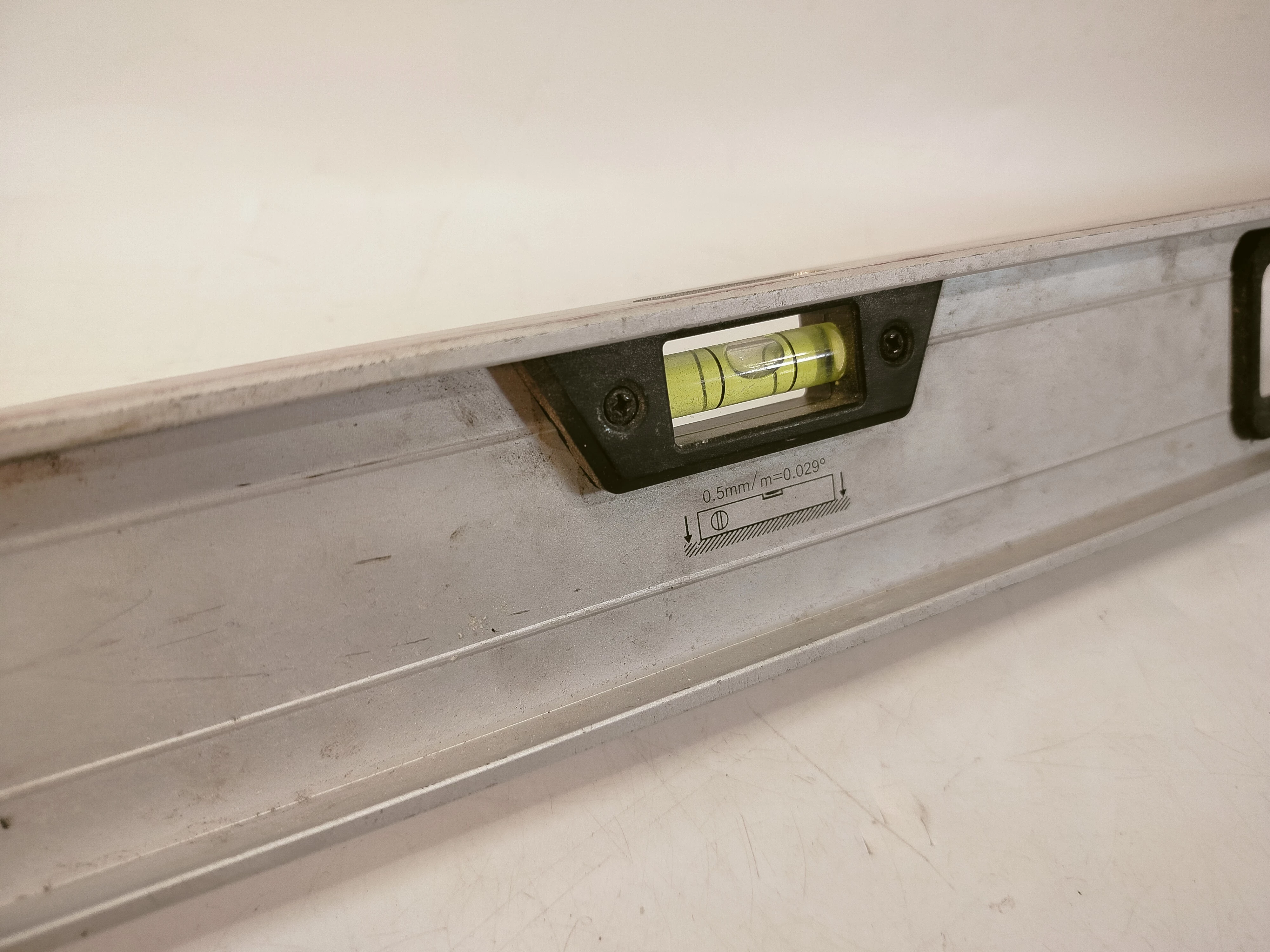 poziomica-1m-magnusson-kod-producenta-34563546