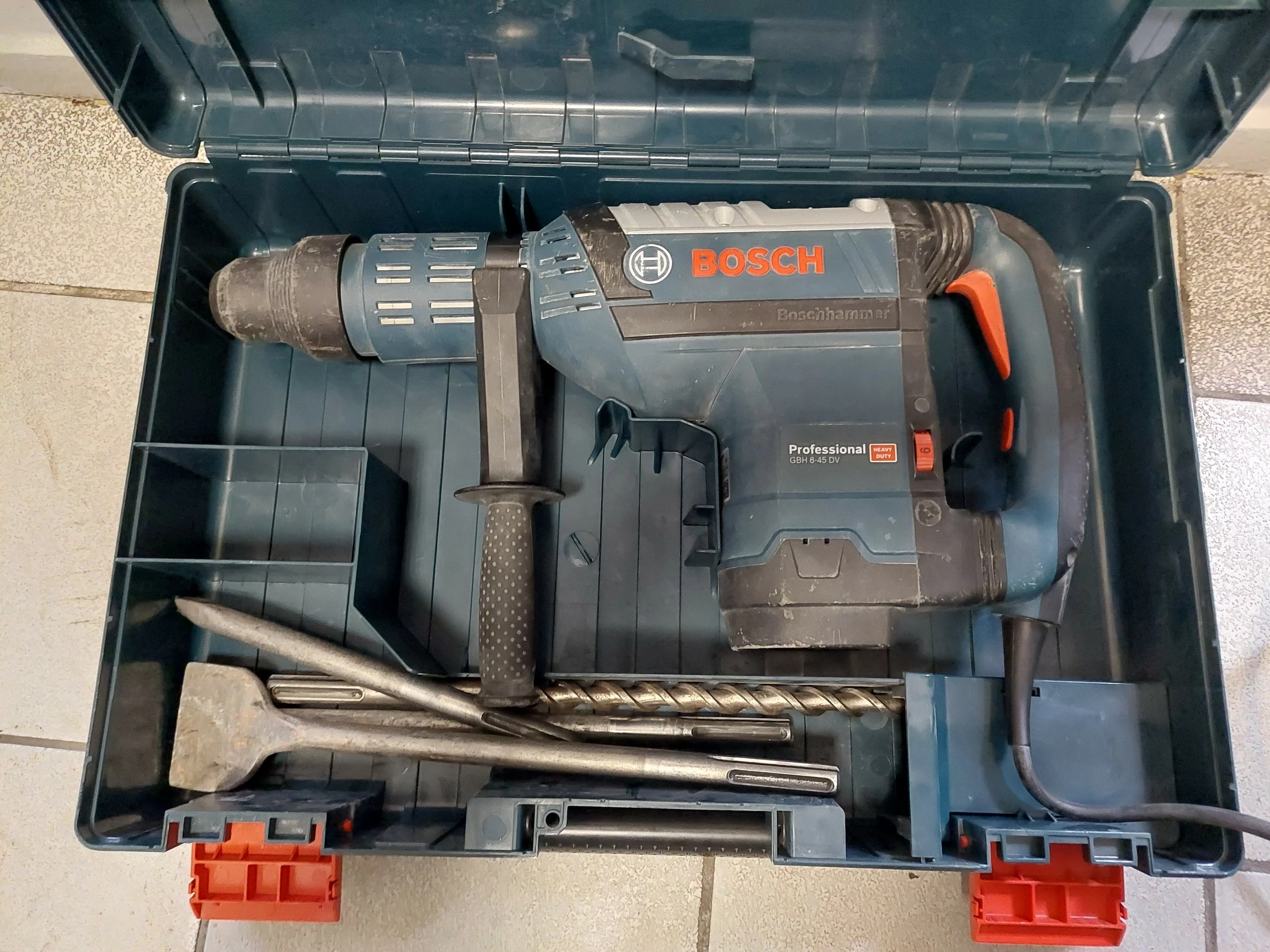 mlot-wyburzeniowy-bosch-gbh-8-45-dv-ean-gtin-3165140542265